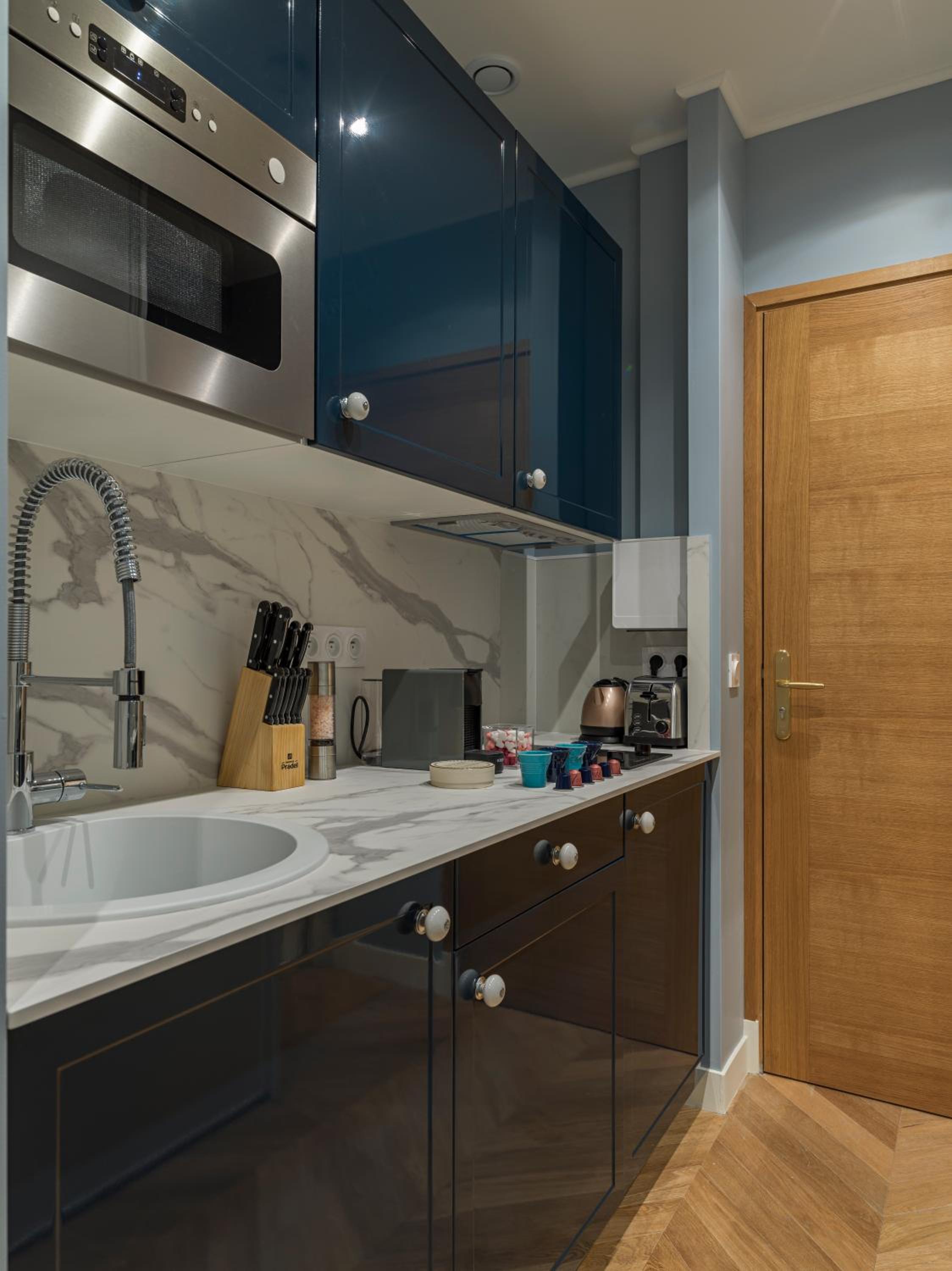The Pompadour Suite