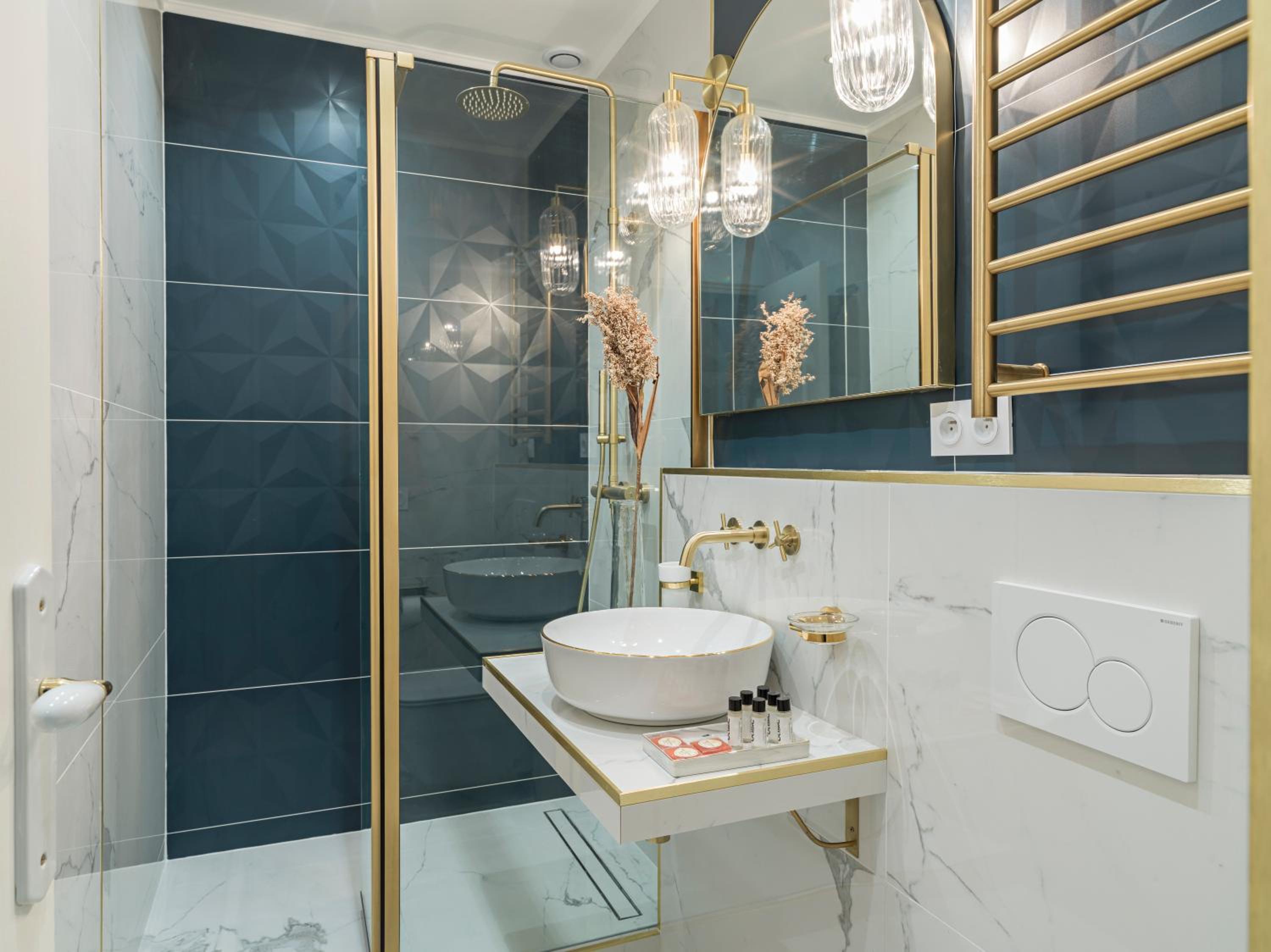 The Pompadour Suite
