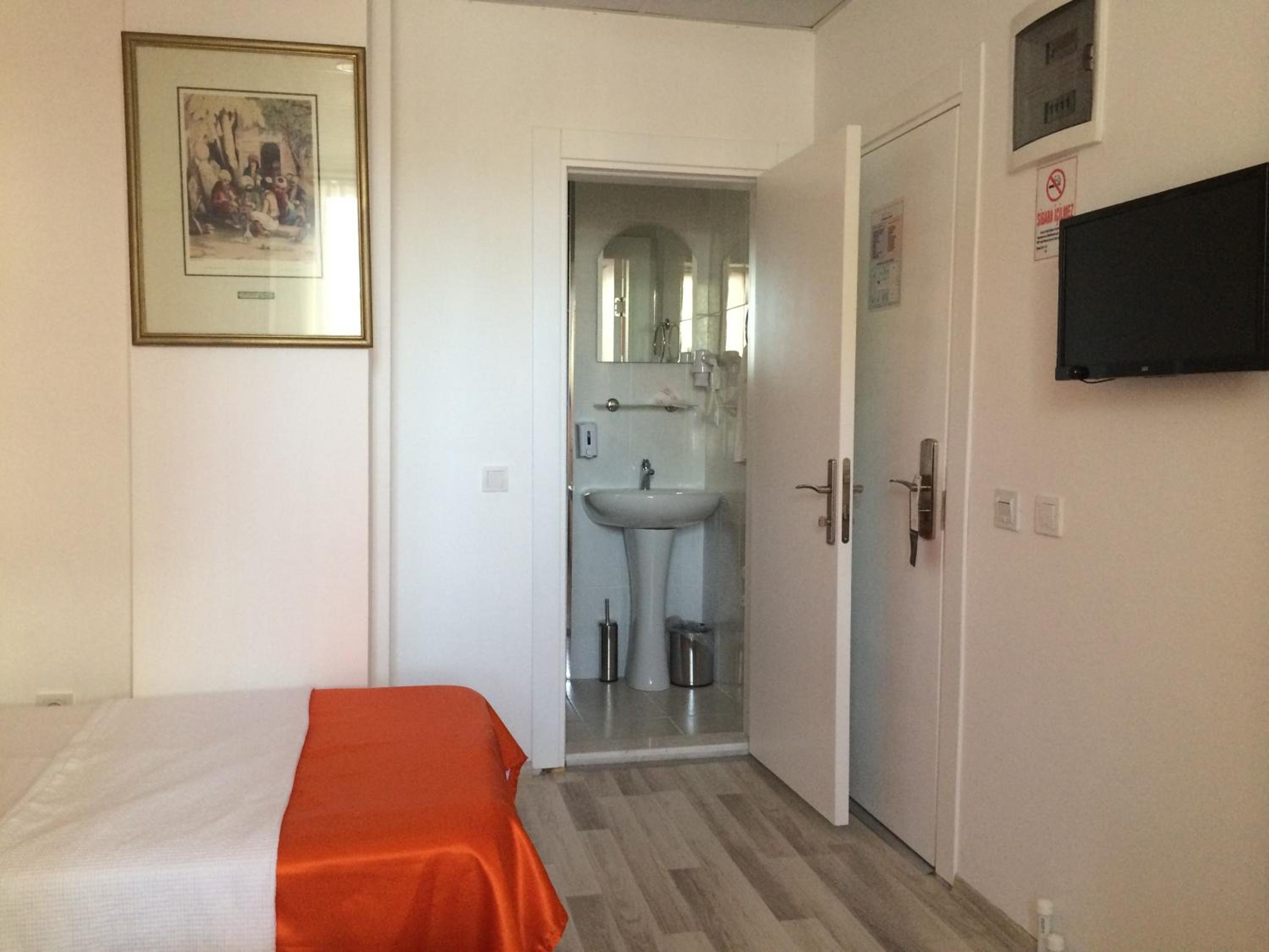 Mutado Hotel - Image 10