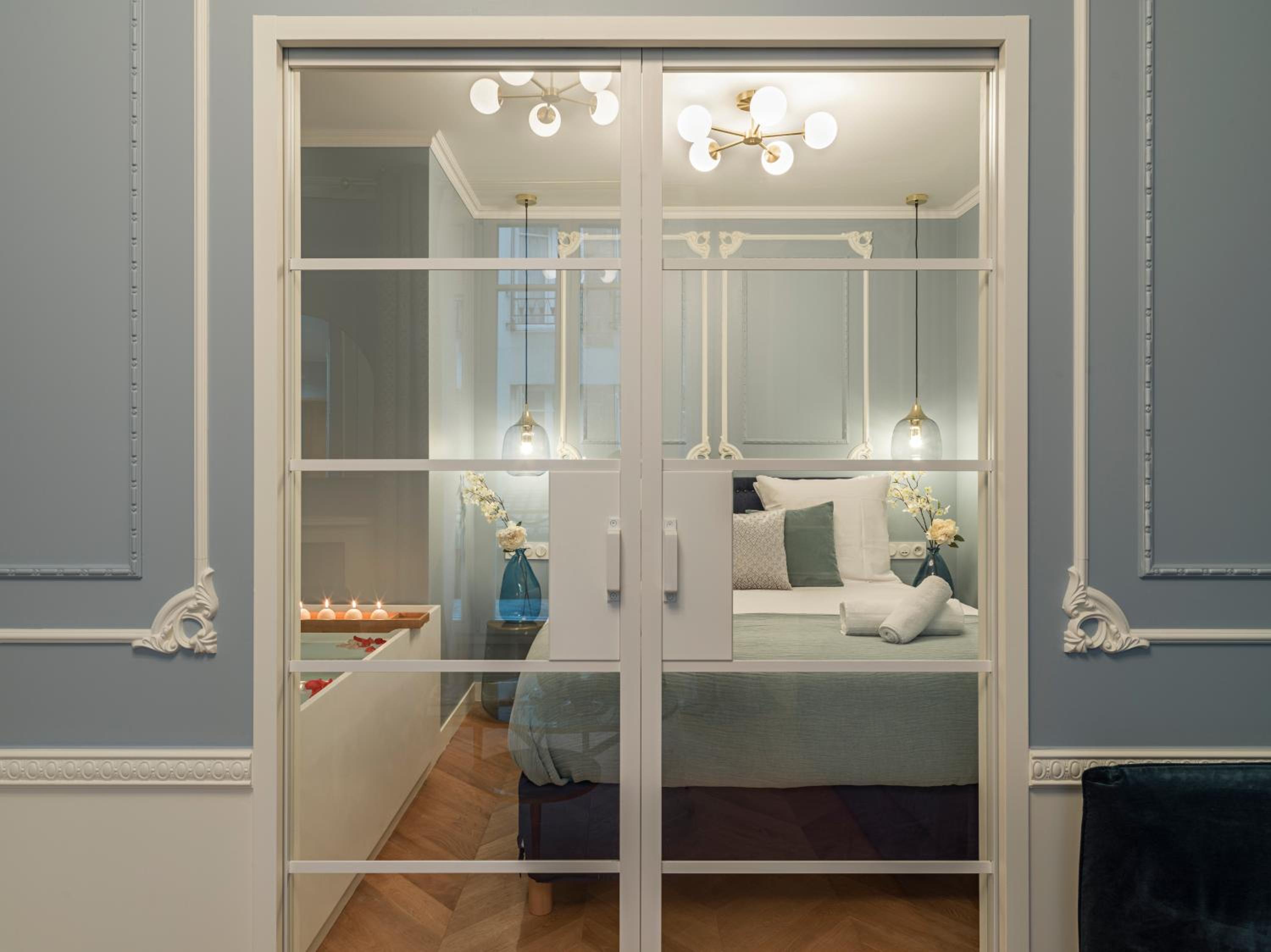 The Pompadour Suite