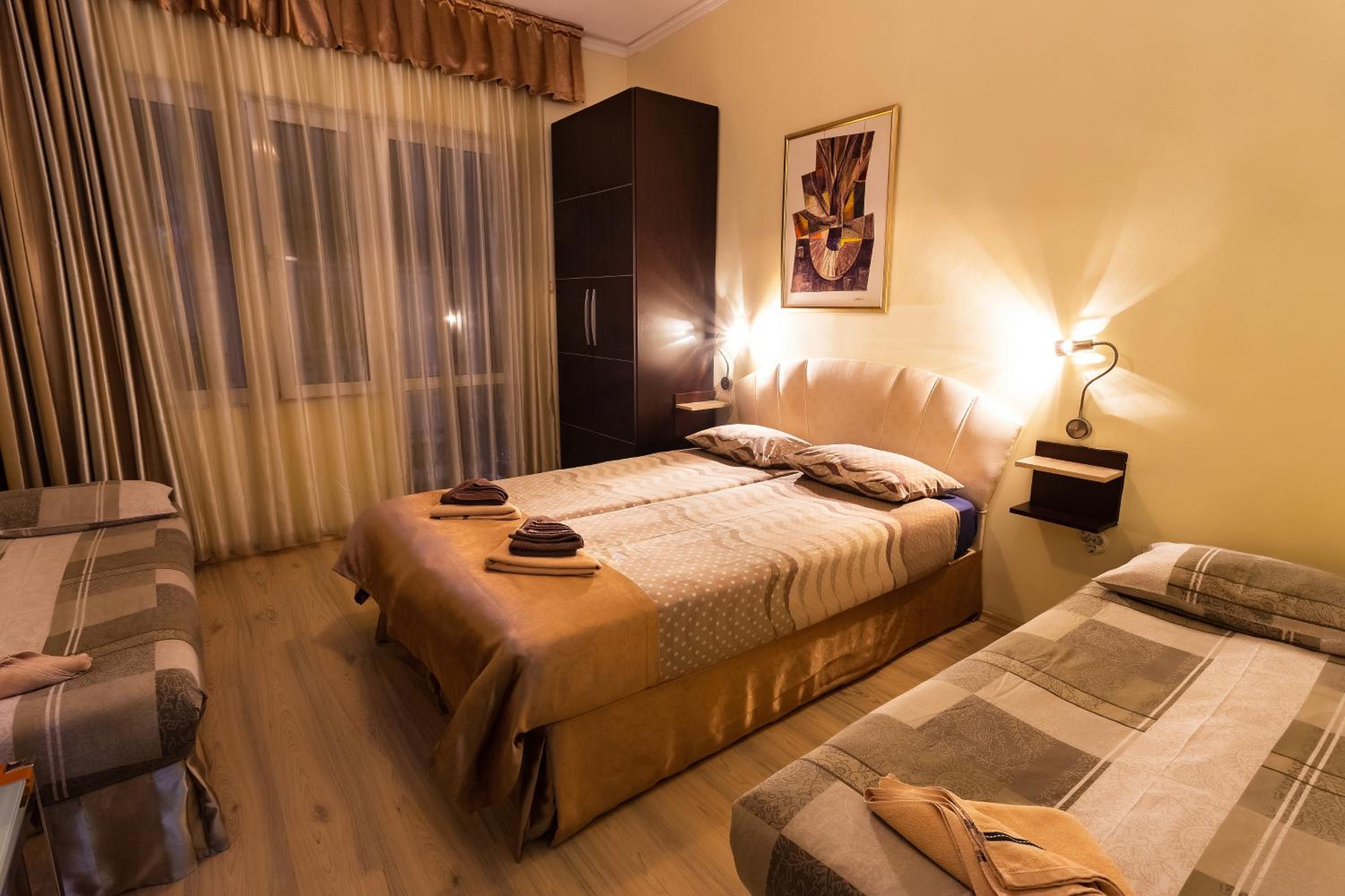 Residence Art Guest House