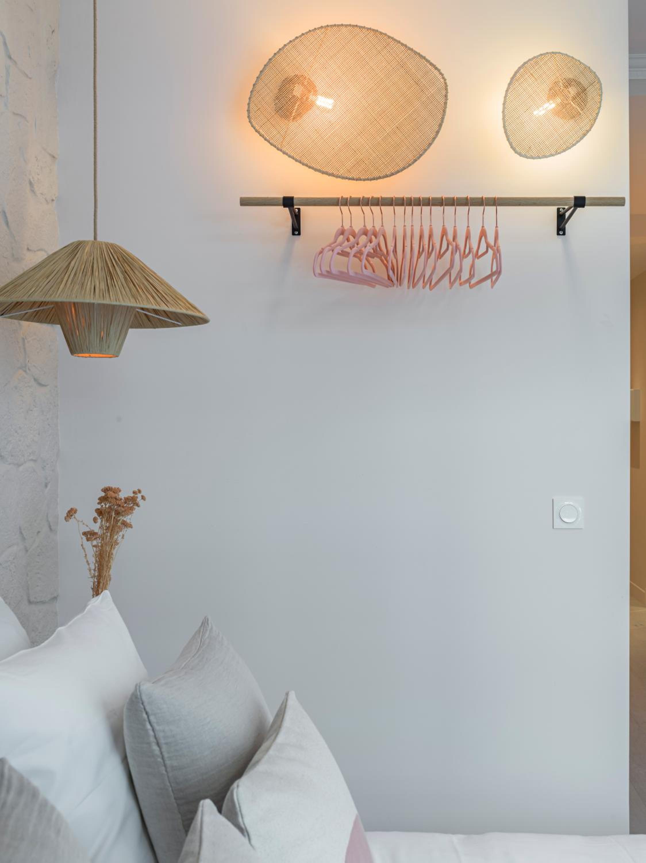 Pink & Wood cocoon