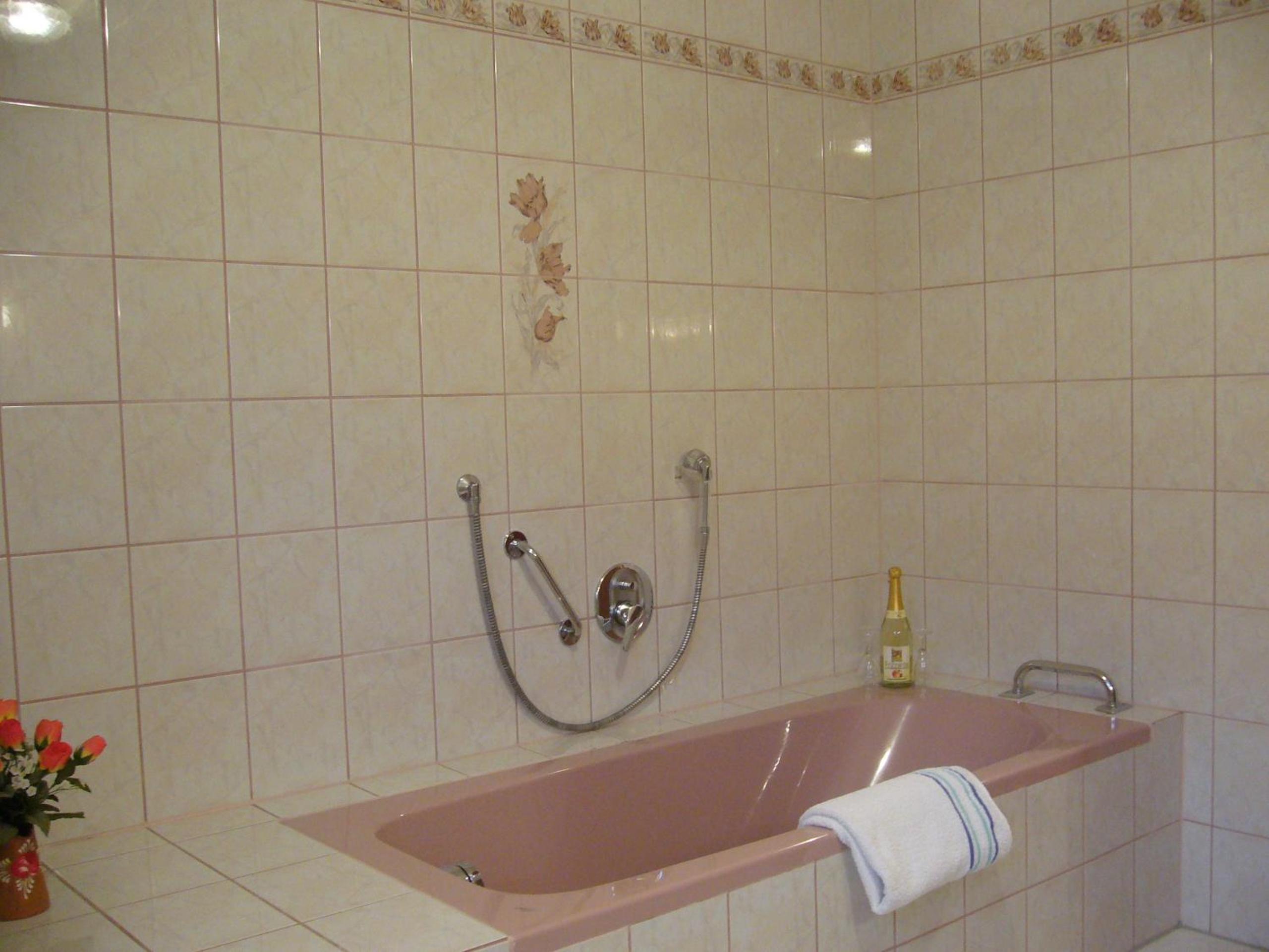 Photo 48