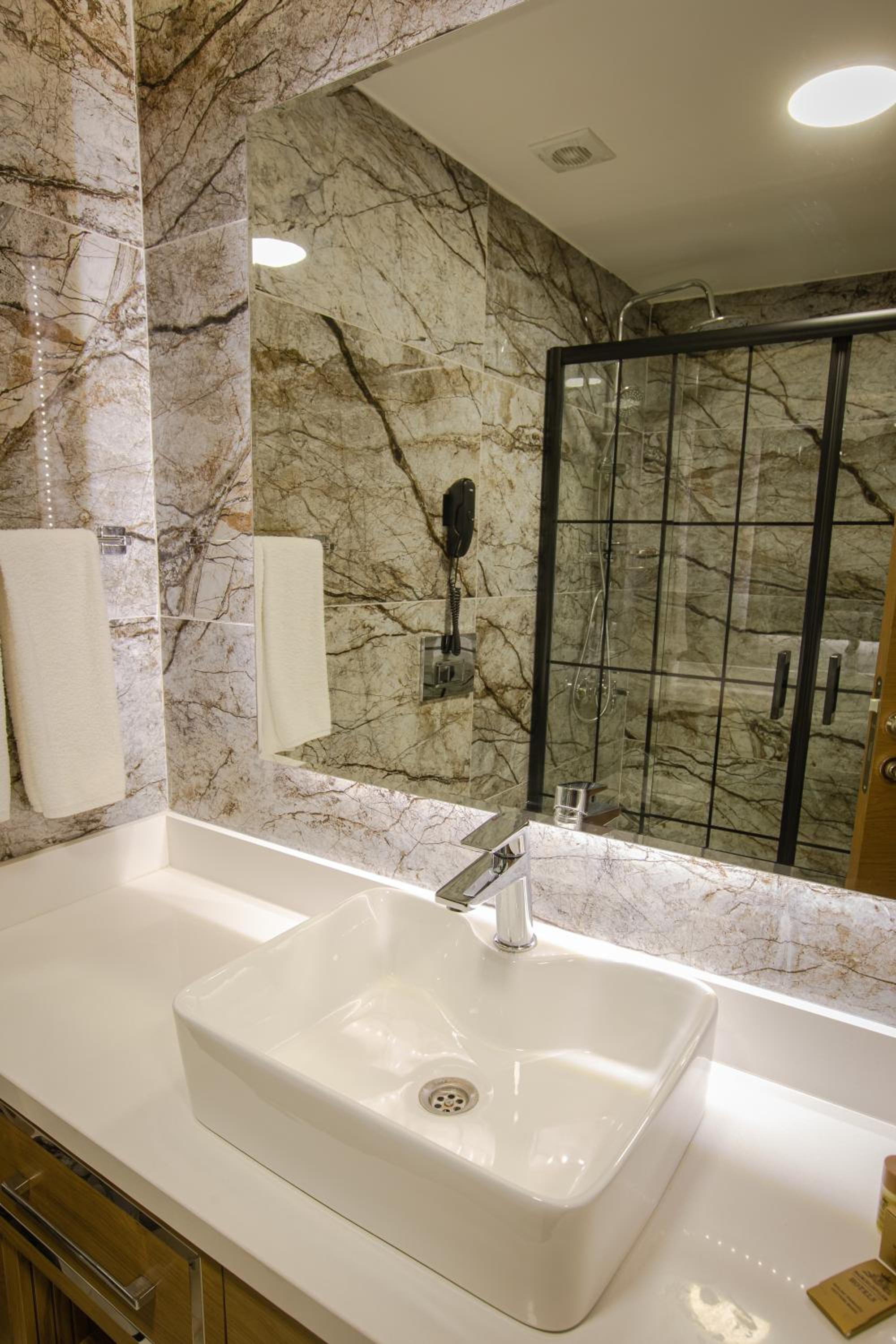 bahçelievler hotels - Image 150