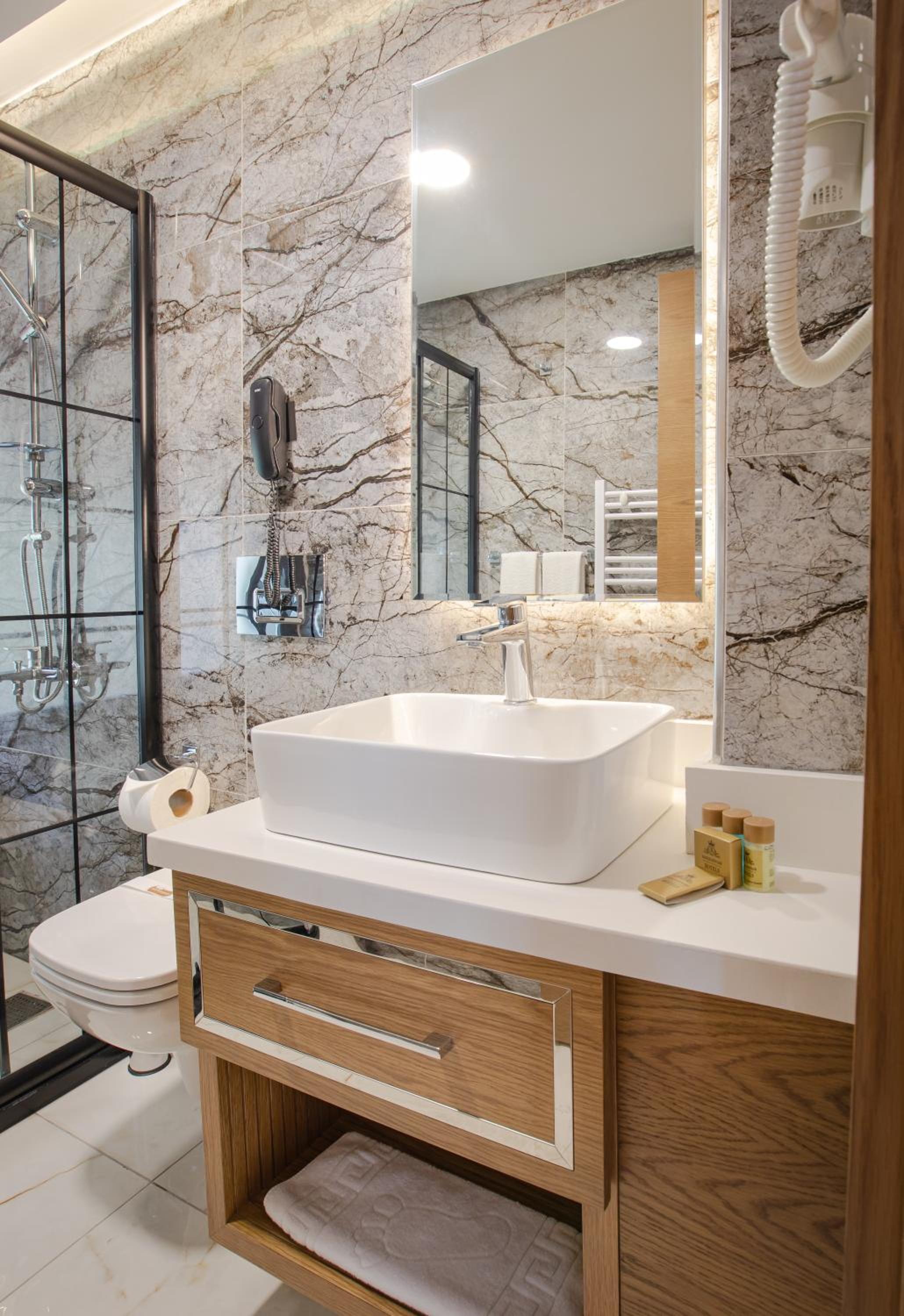 bahçelievler hotels - Image 152