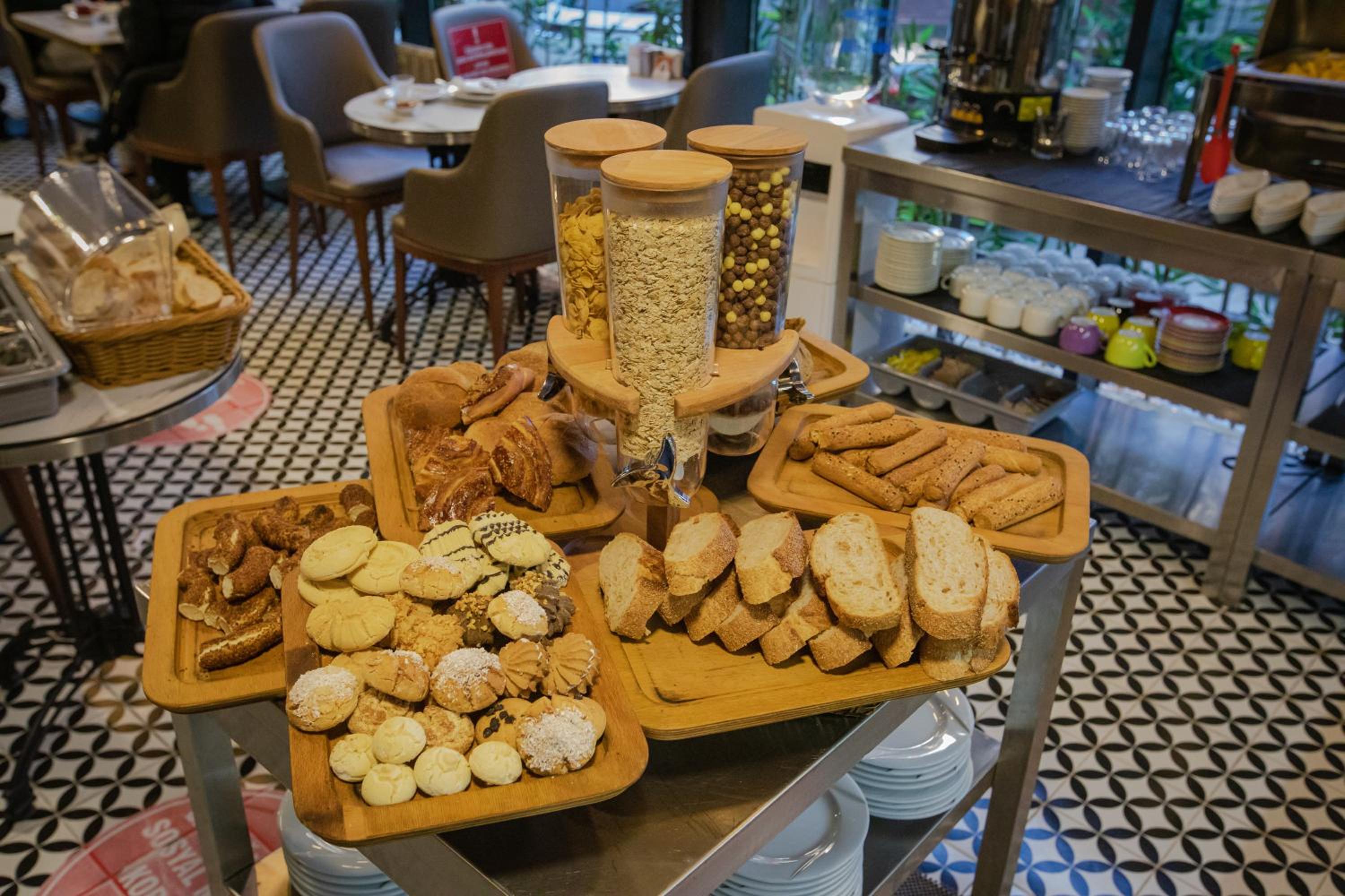 bahçelievler hotels - Image 159