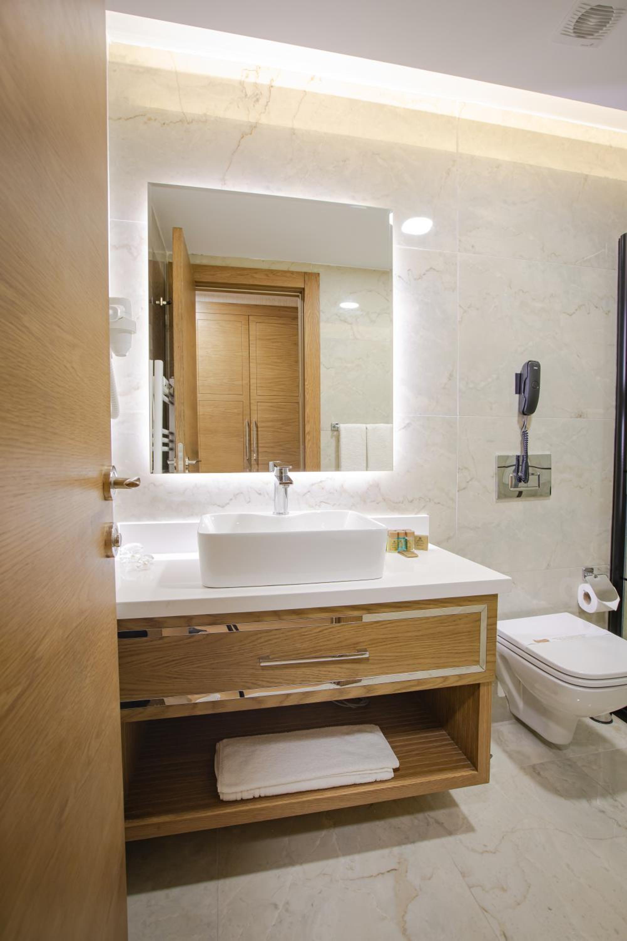 bahçelievler hotels - Image 166