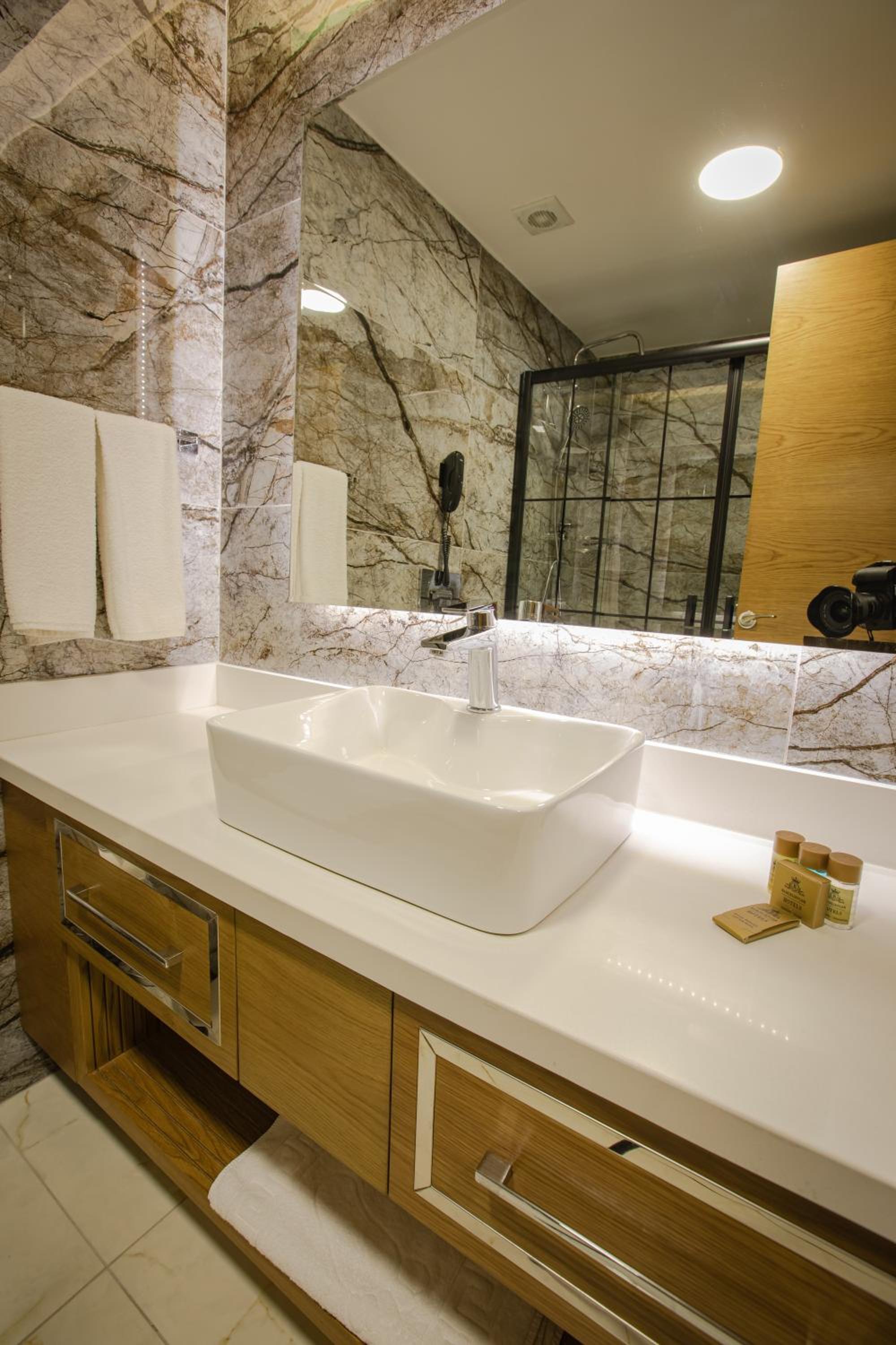 bahçelievler hotels - Image 165