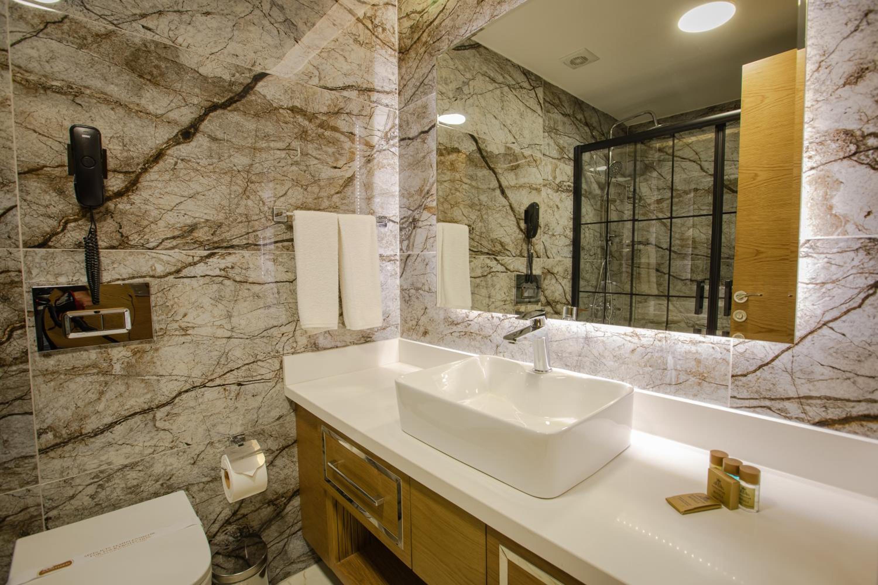 bahçelievler hotels - Image 63