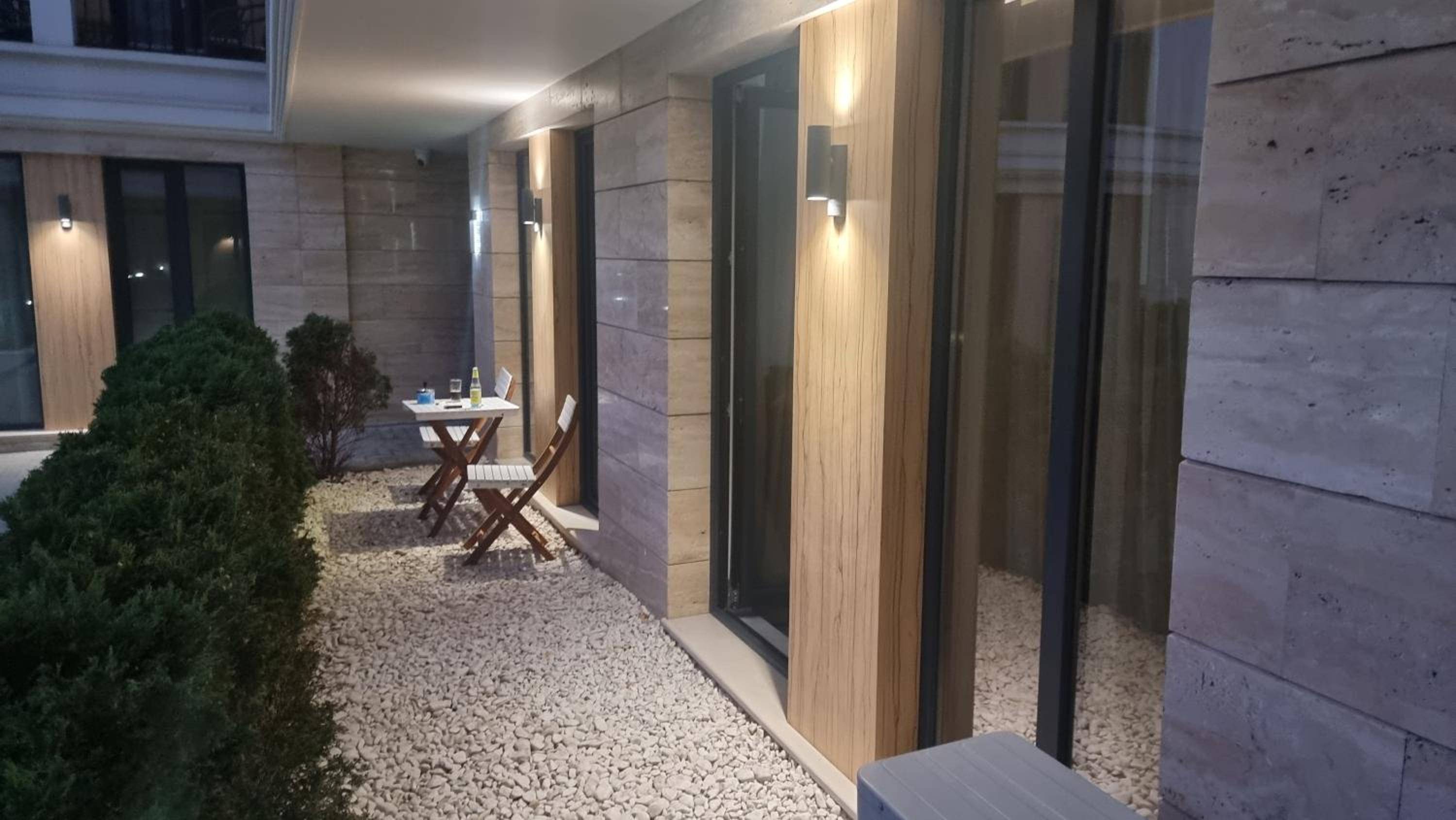 Apartment in Evargreen complex with Terrace