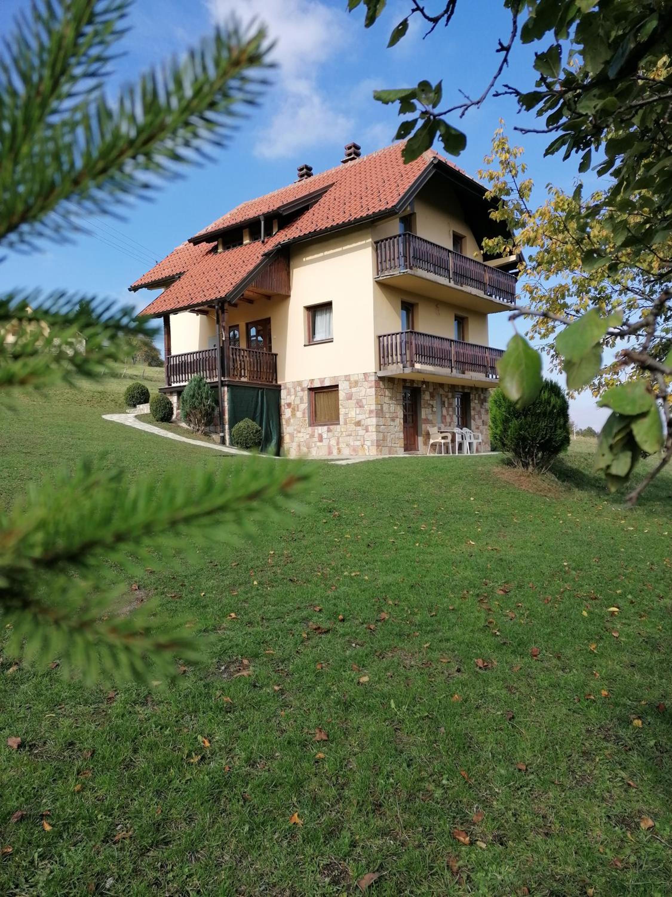 Photo 6