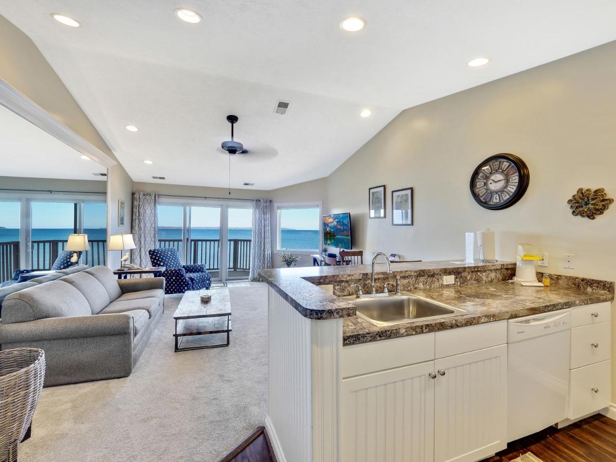 Hotel Beach Room 328