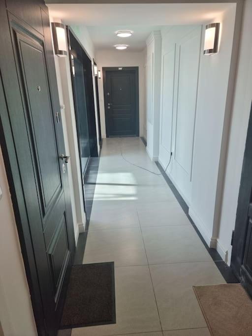Apartment in Evargreen complex with Terrace