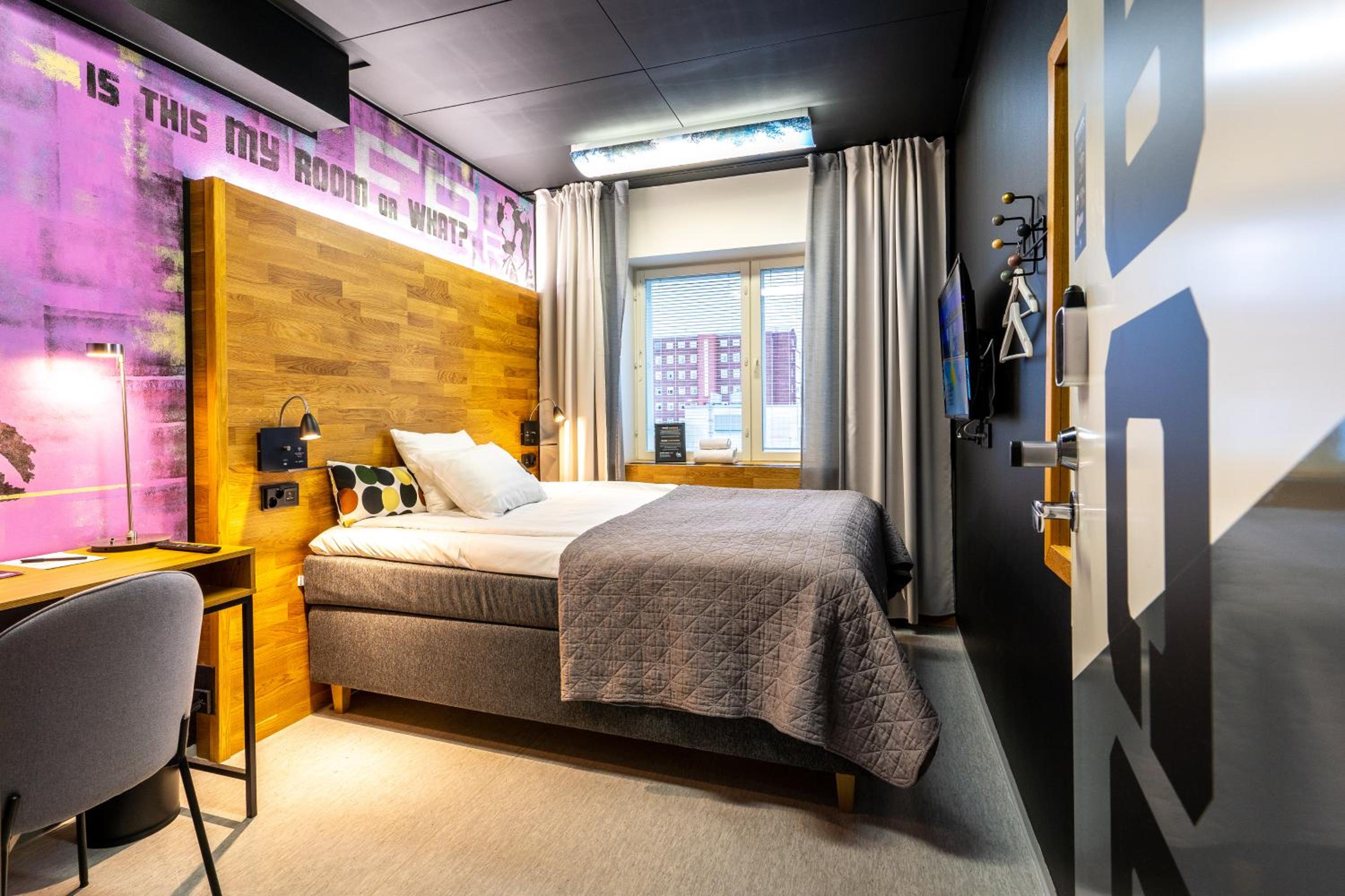 Photo 18