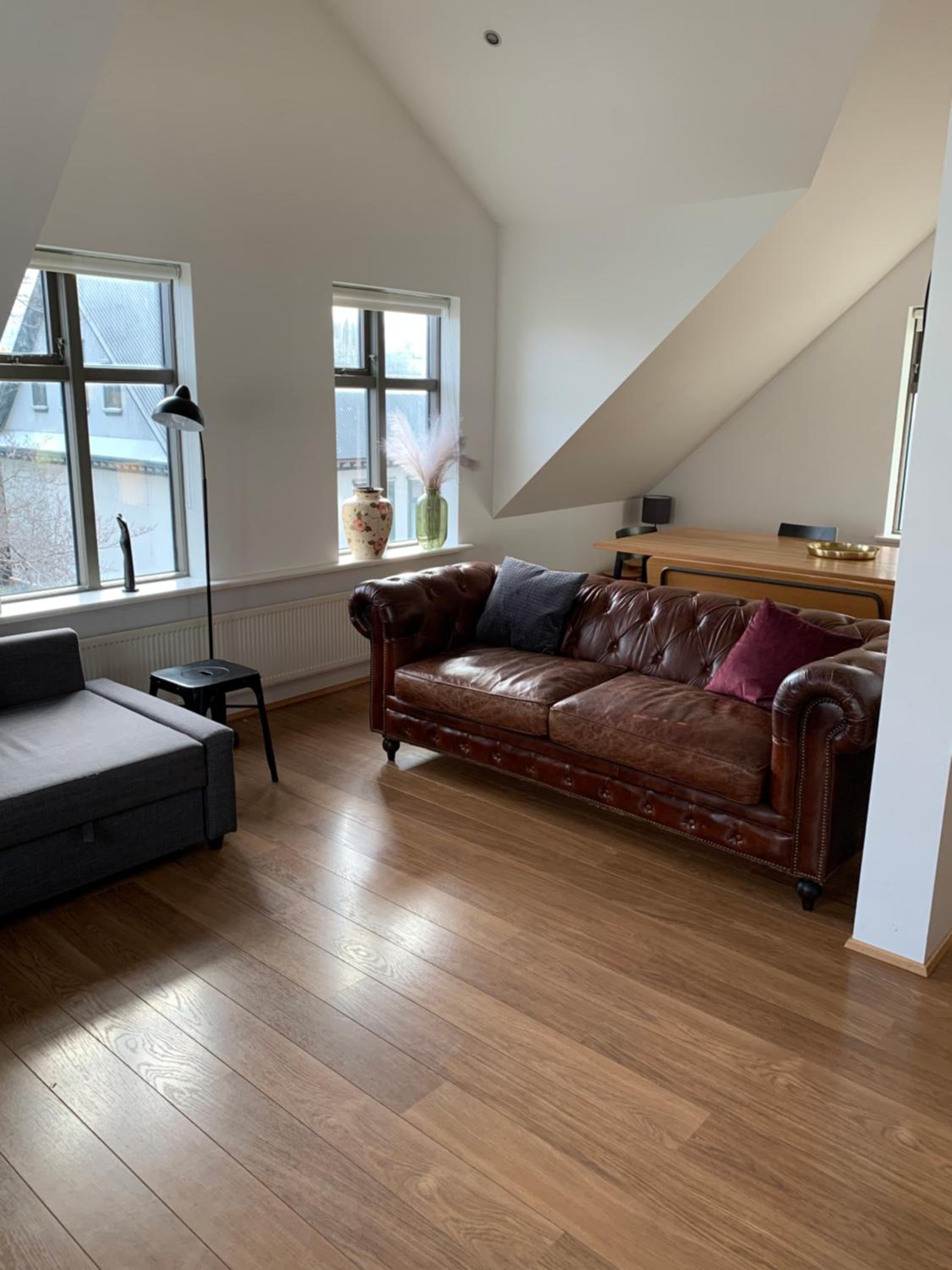 Mengi Apartments
