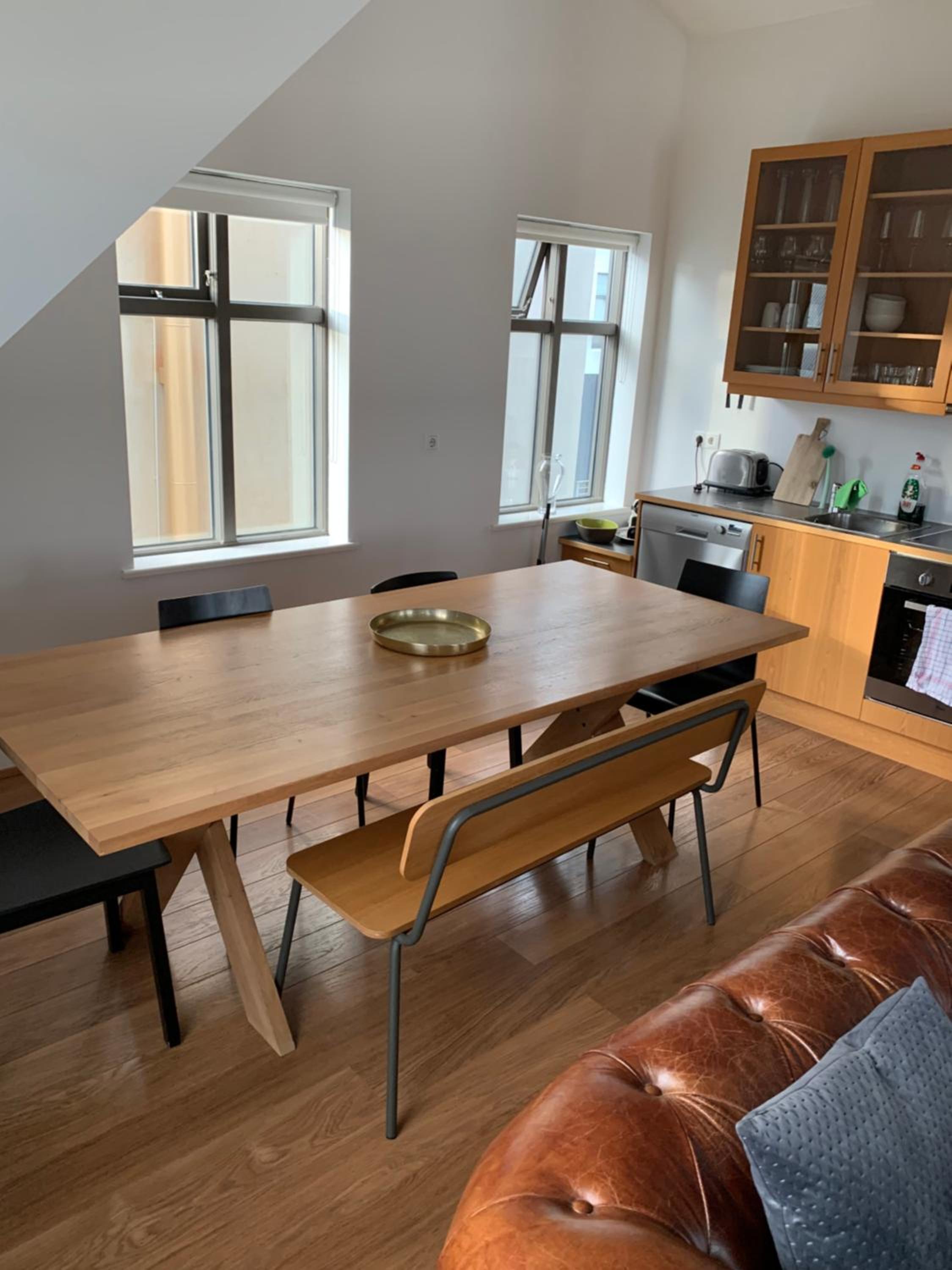 Mengi Apartments