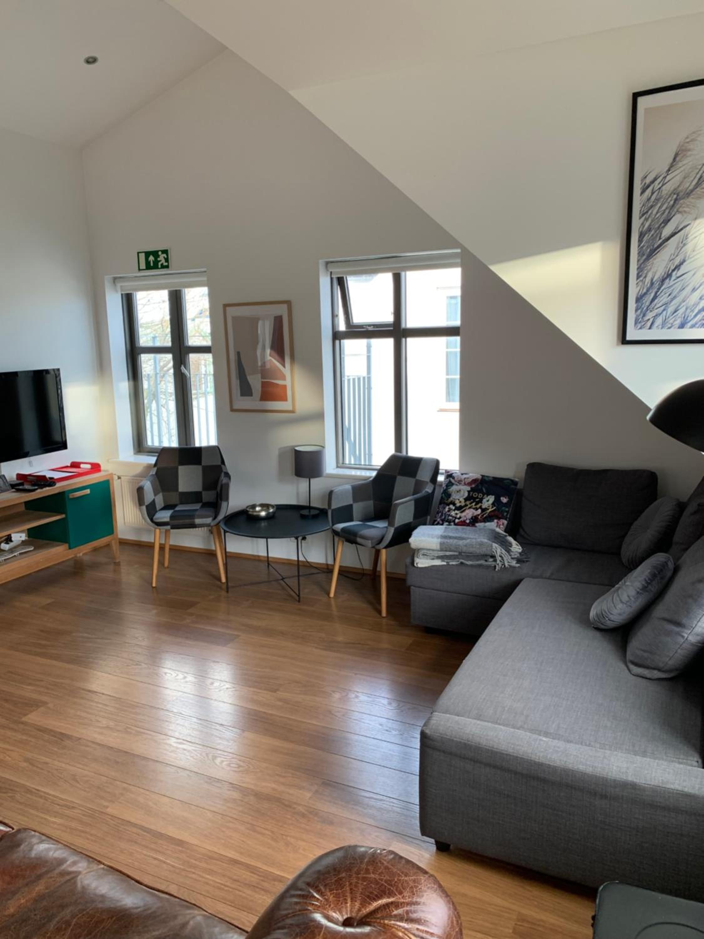 Mengi Apartments