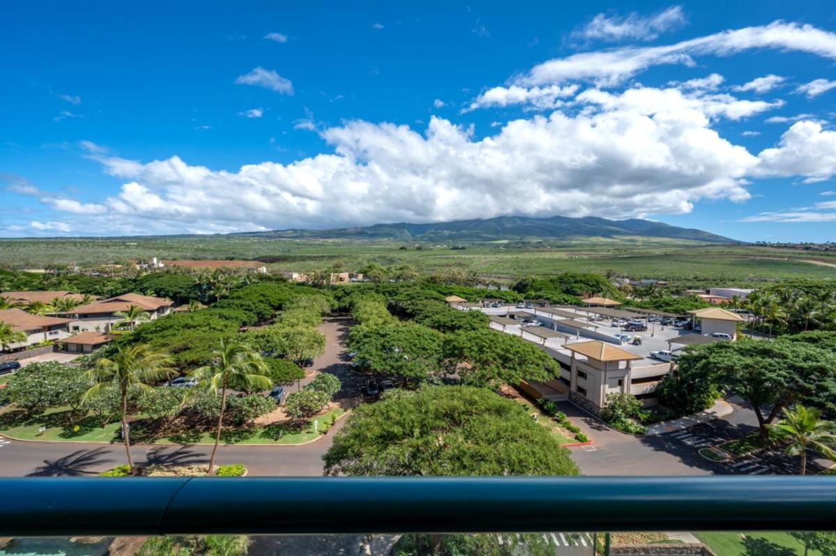 K B M Resorts- HKH-822 Spacious 2Bd, majestic views, 8th floor, chef kitchen, remodeled view 3