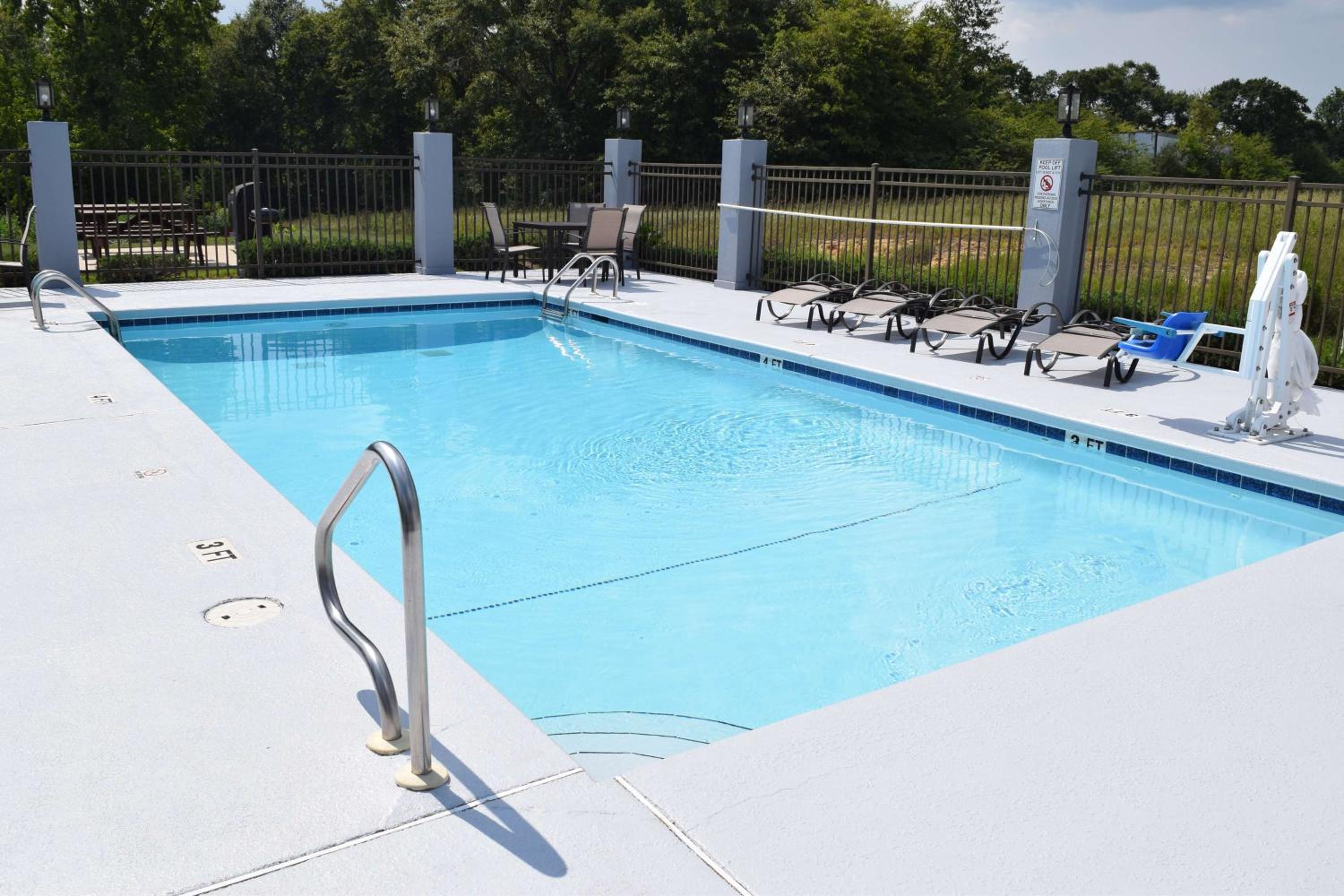 Summit County Vacations - Best Western Opp Inn - Property Image 1
