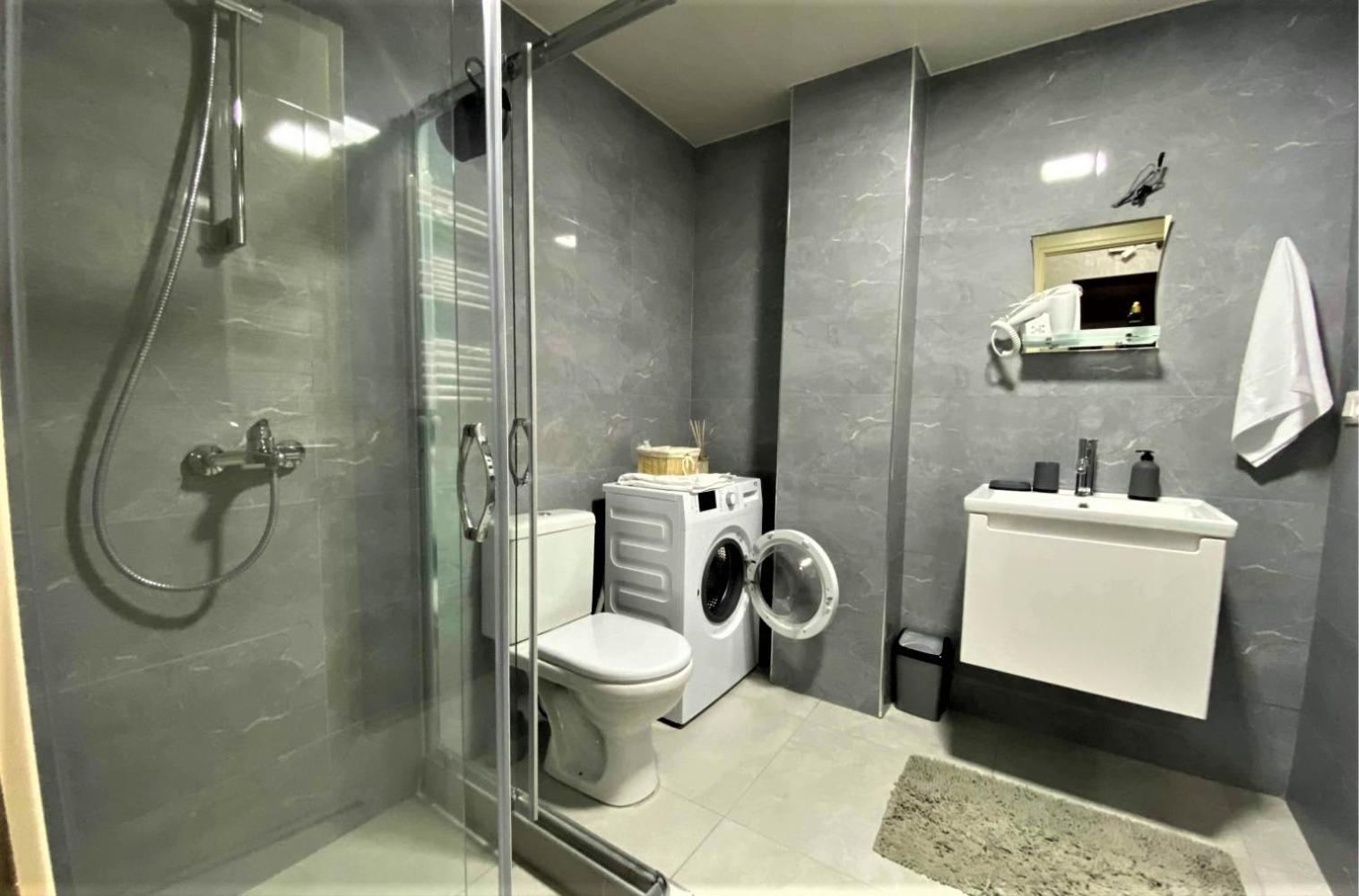 Apartment 123 view 2