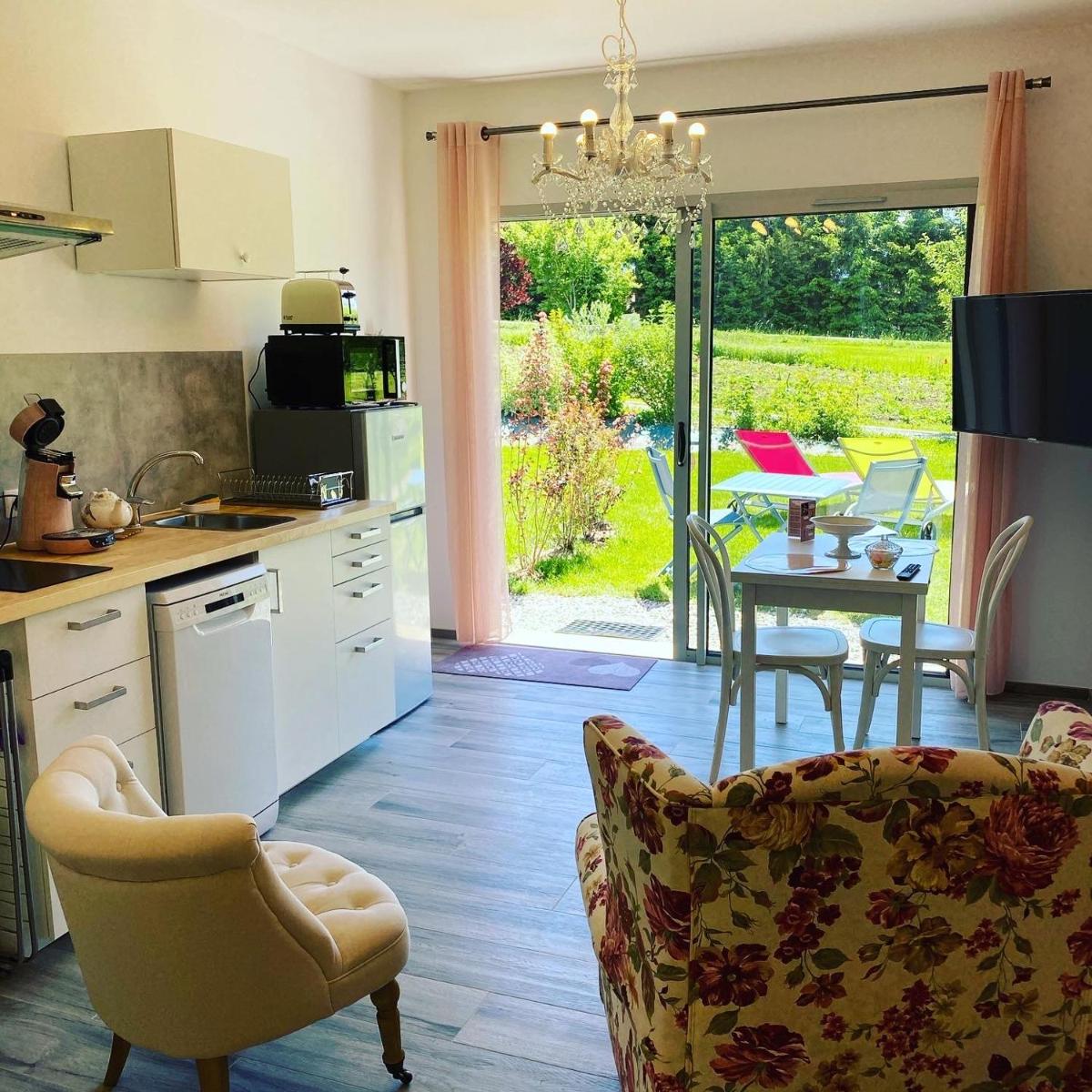 "Le Cottage" Appartements avec SPA privatif view 5