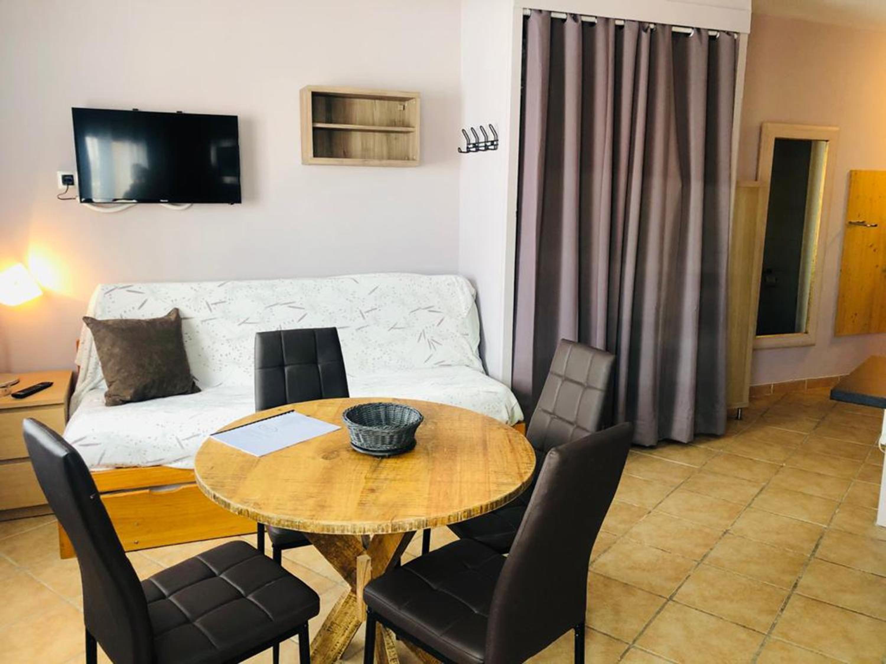 Apartamentos Pie de Pistas MIKKA
