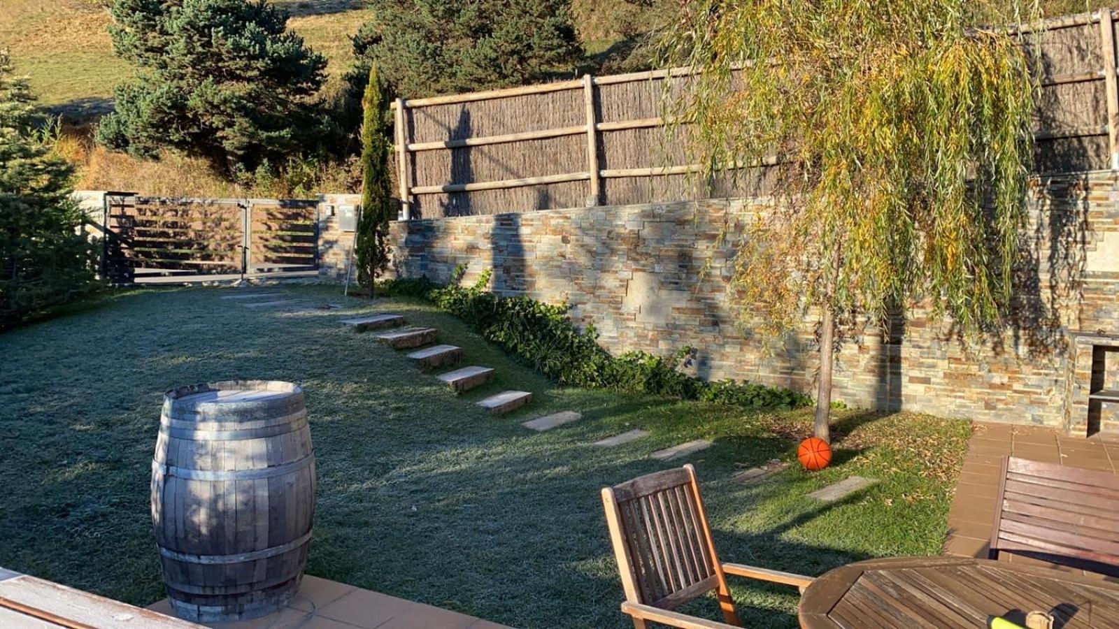 Photo 8