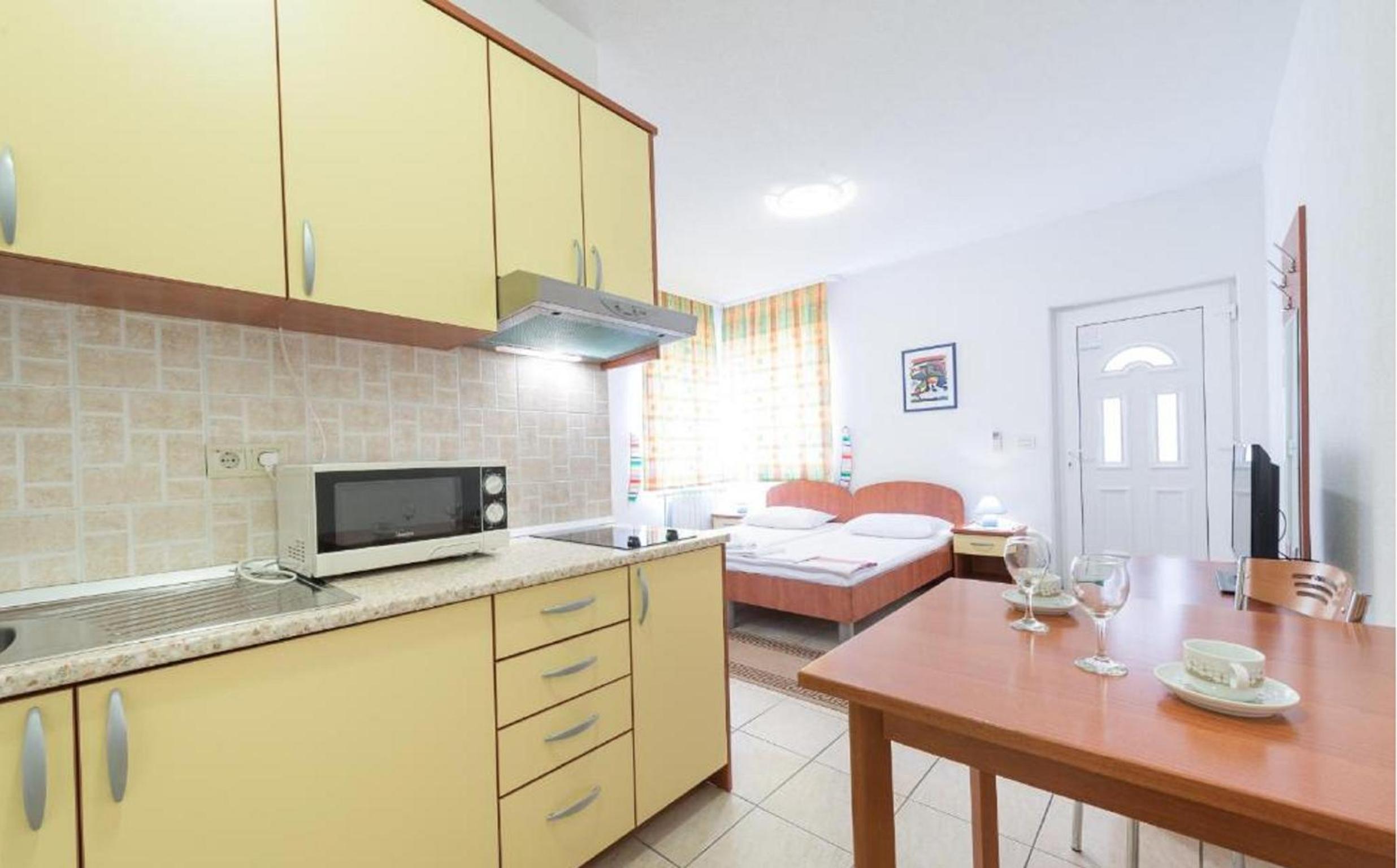 Villa Borna Apartments with Free Parking photo 24 of 42