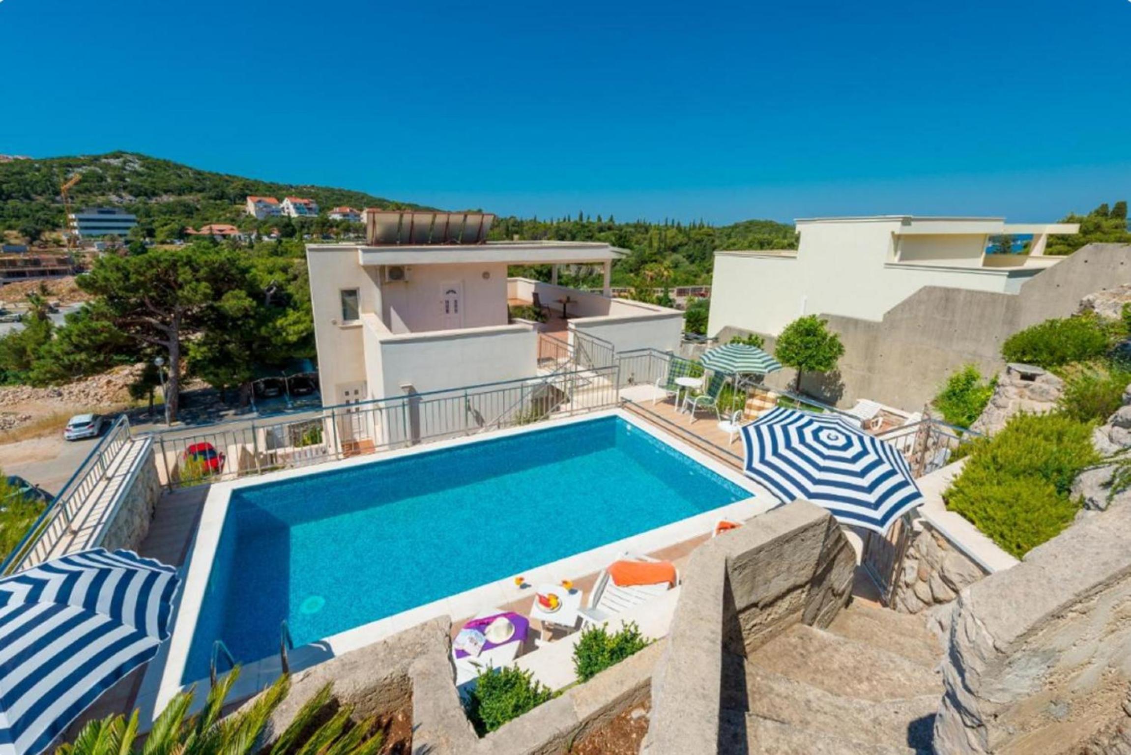 Villa Borna Apartments with Free Parking photo 12 of 42