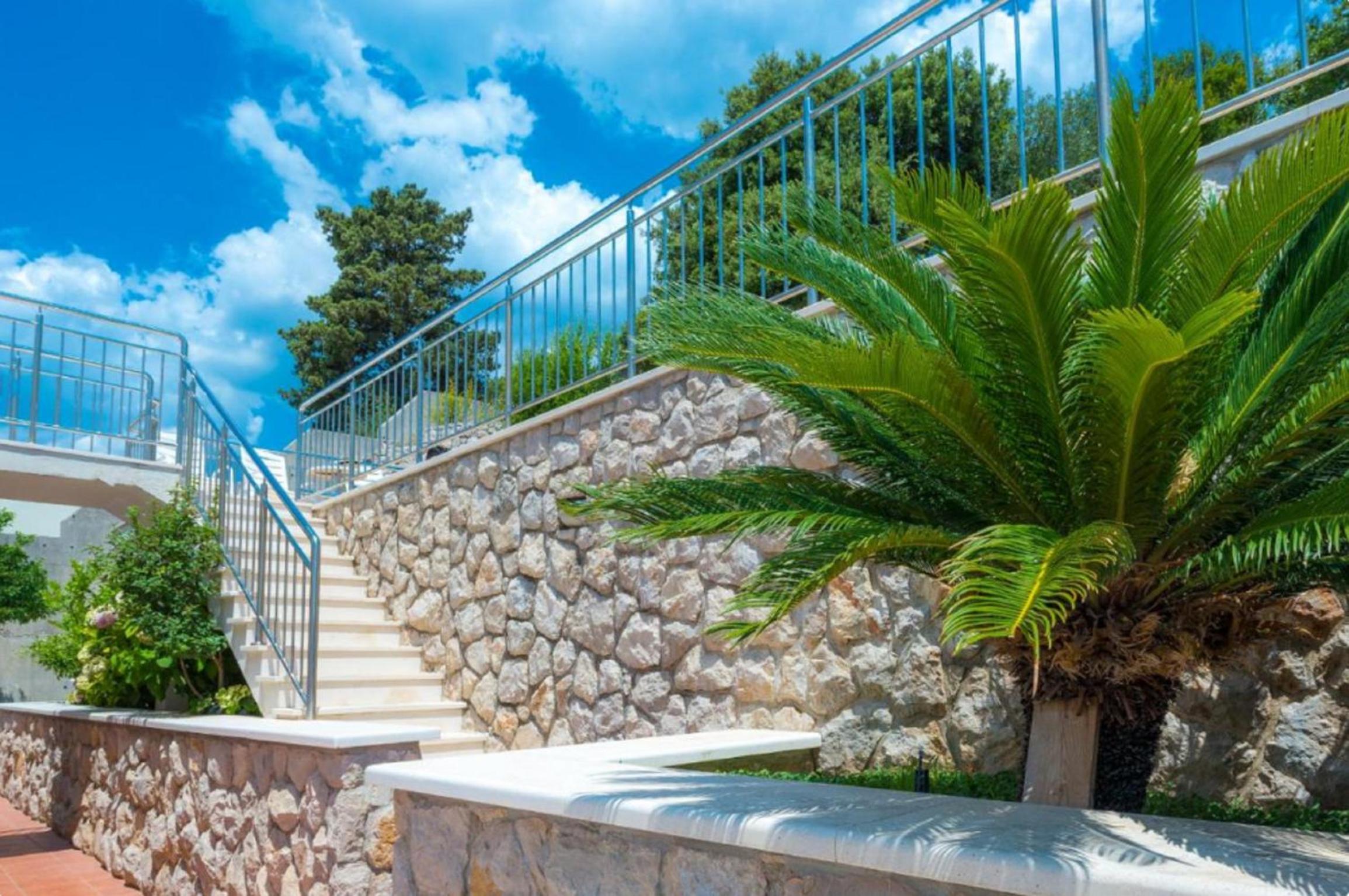 Villa Borna Apartments with Free Parking photo 40 of 42