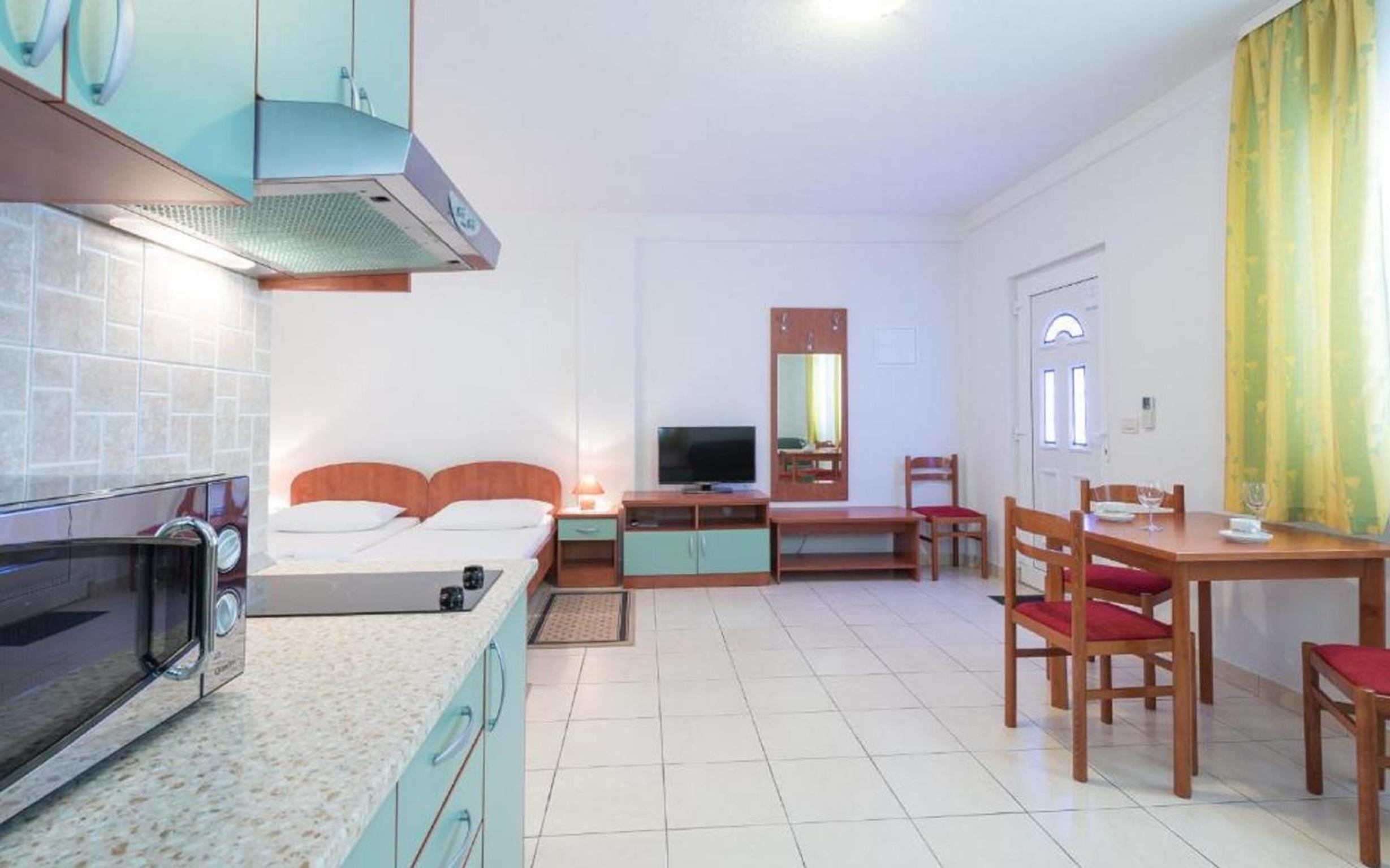 Villa Borna Apartments with Free Parking photo 2