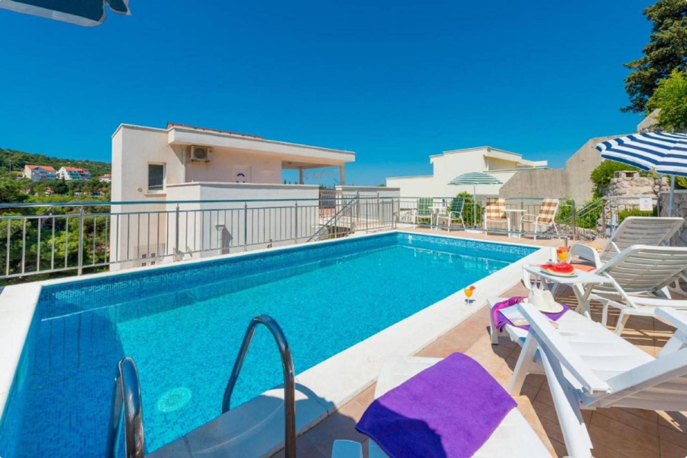 Villa Borna Apartments with Free Parking photo 10 of 42