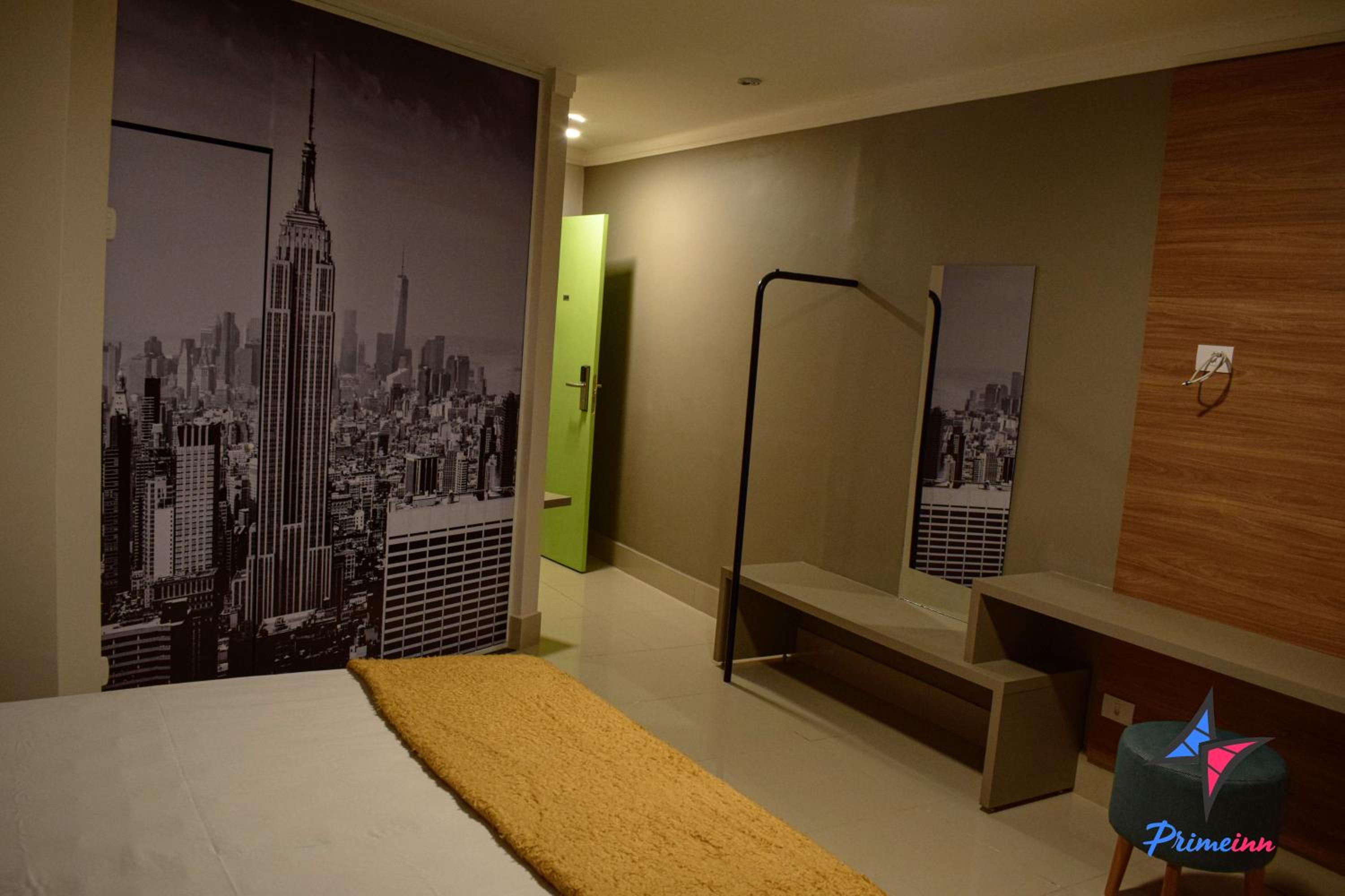 Hotel PrimeInn Excelente Custo Benefício e Taxas de Estacionamento Isentas