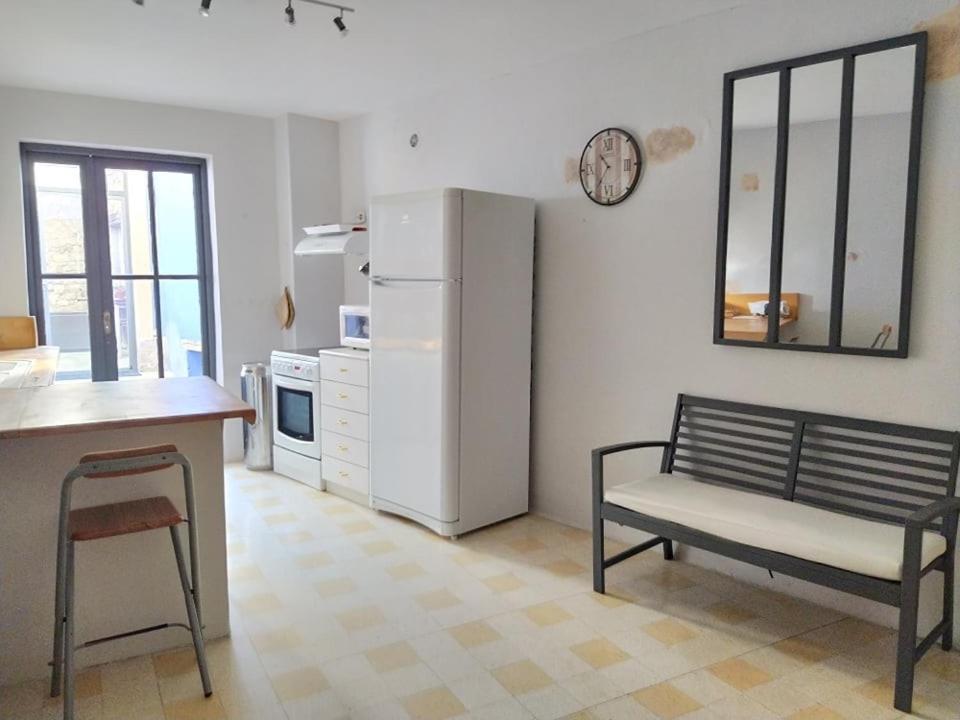 Appartement au coeur du village- Ref12 view 5