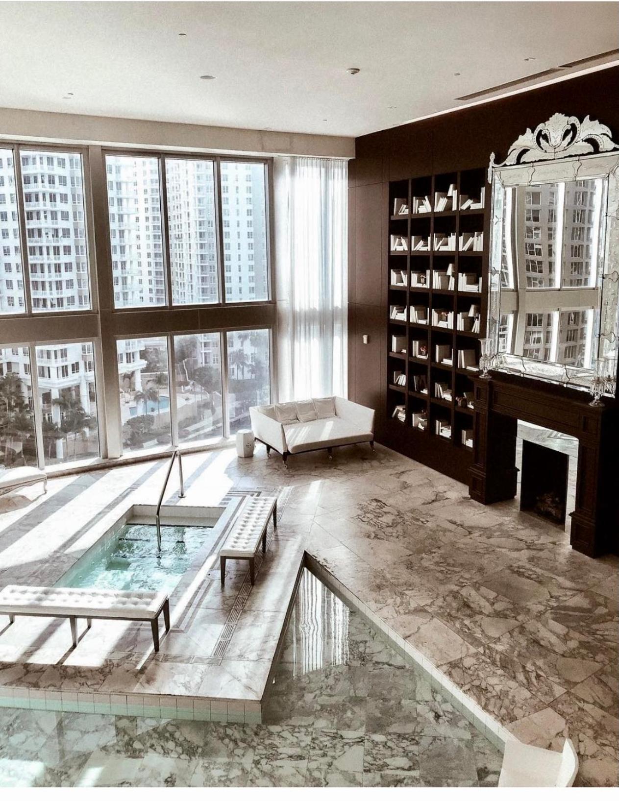 Sun&Sea IconBrickell Unit