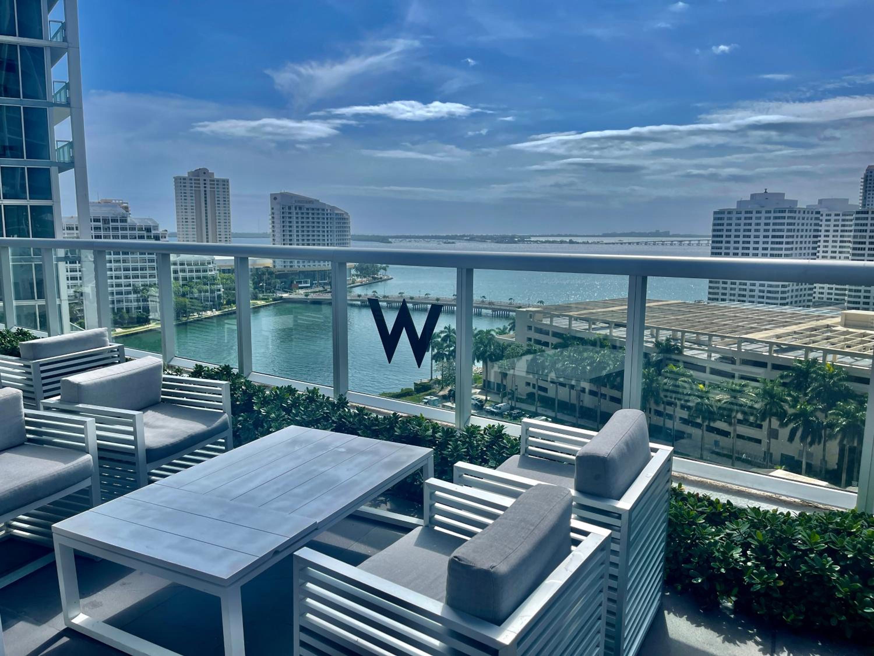 Sun&Sea IconBrickell Unit