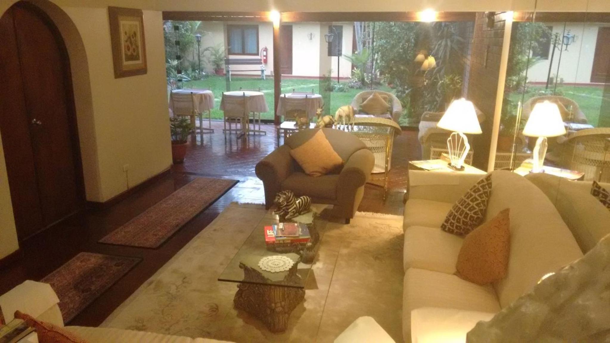 lounge