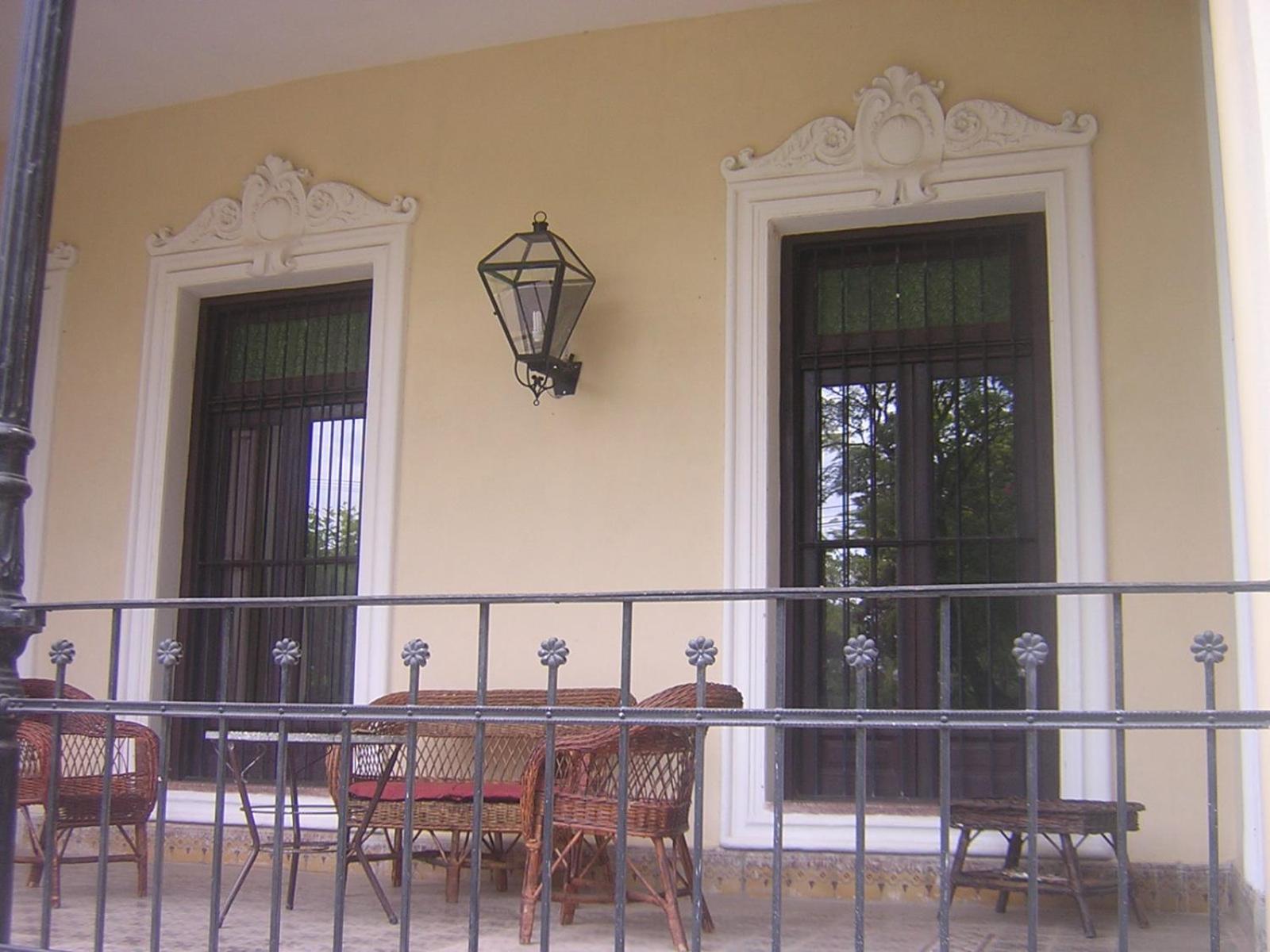 balcony