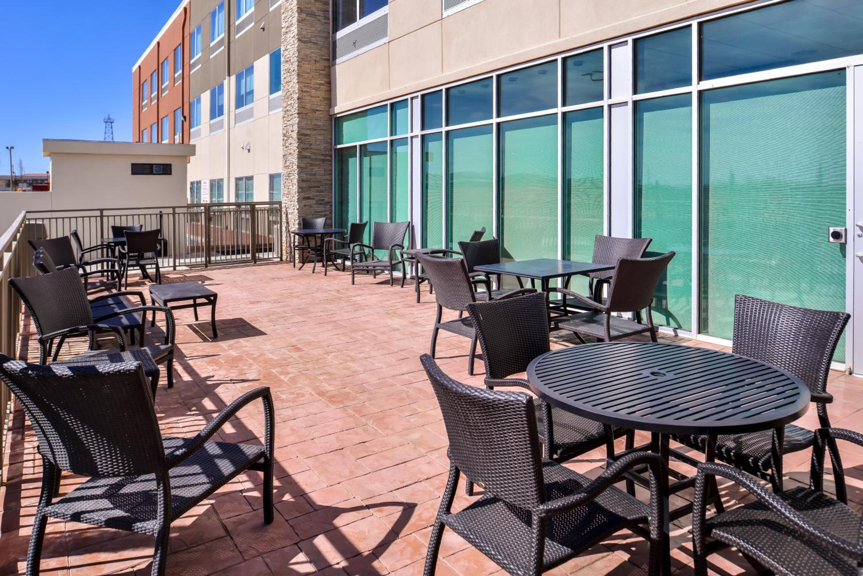 Van Horn Vacations - Holiday Inn Express  Suites - Van Horn, an IHG Hotel - Property Image 1
