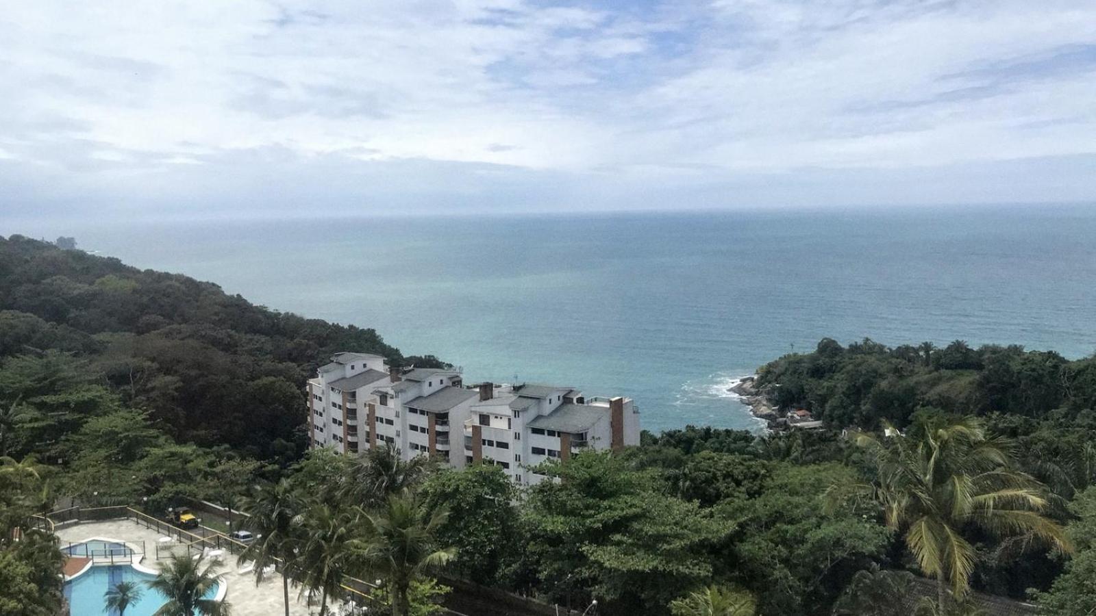 Hotel Guaruja com praia privativo e vista pro mar - Image 1