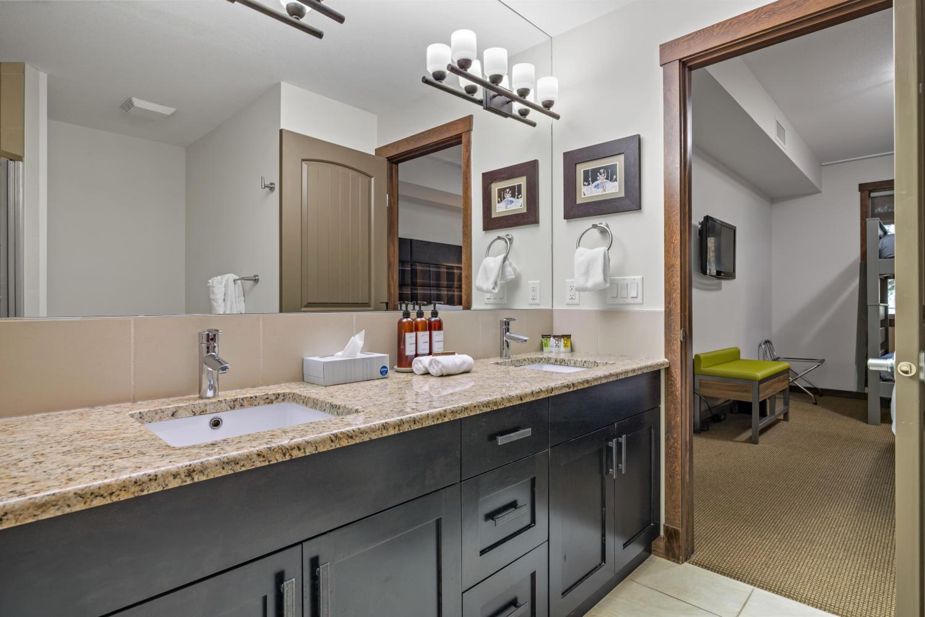 Stoneridge Mountain Resort managed by Little Sister Getaways