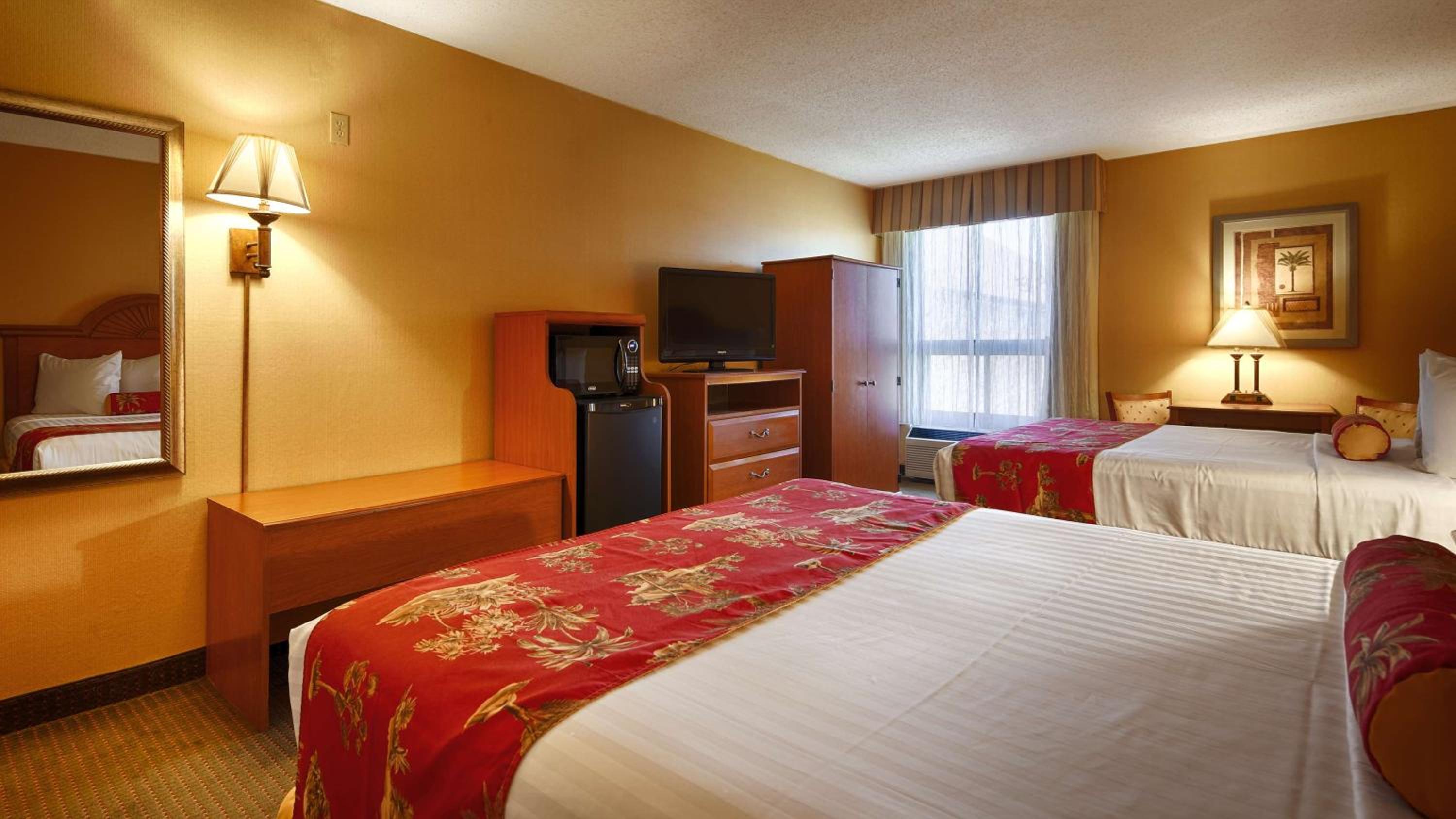 Dover Vacations - Best Western Galaxy Inn - Property Image 1