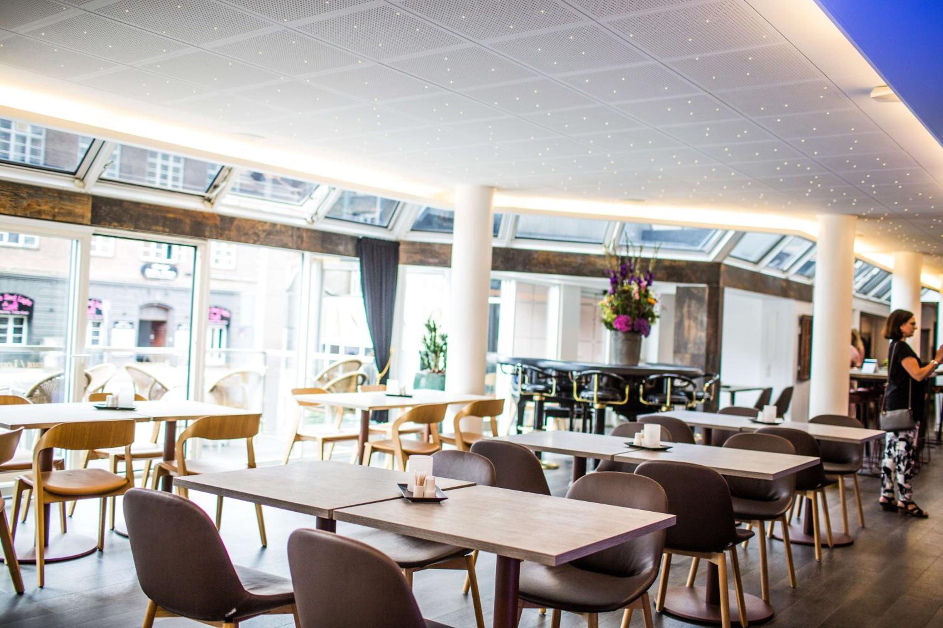 Aalborg Vacations - Radisson Blu Limfjord Hotel, Aalborg - Property Image 6