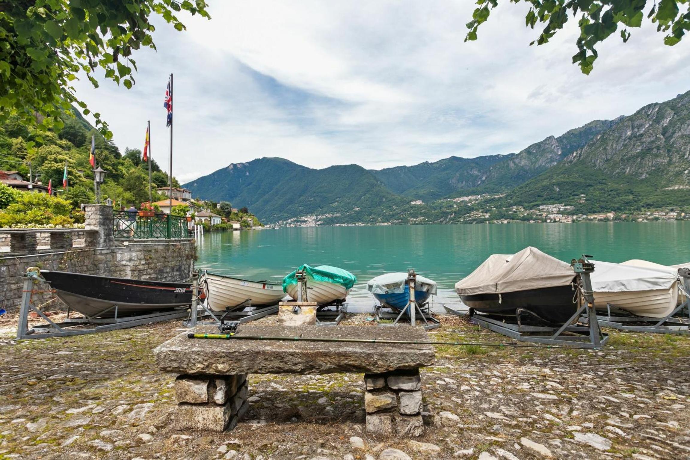 Casa Glicine On The Lake by Halldis view 4