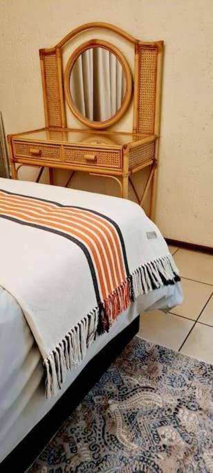 Kami kuKakho: Stunning, secure 2 bed apartment in Bryanston, Sandton
