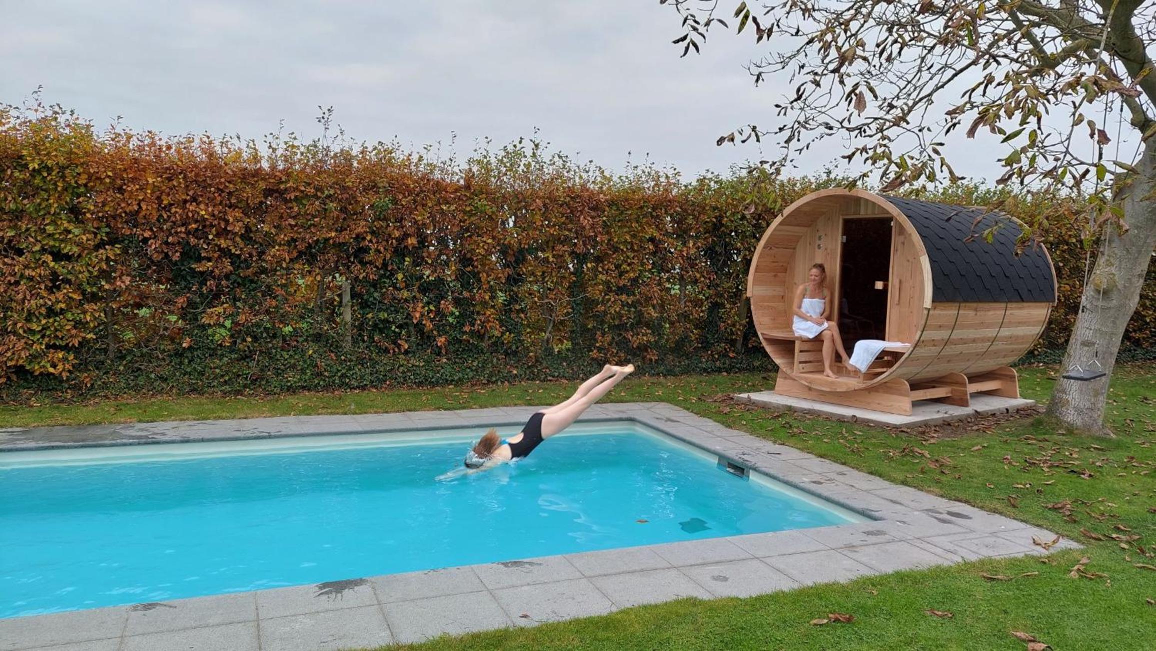 vakantiewoning verwarmd zwembad 30 gr en sauna