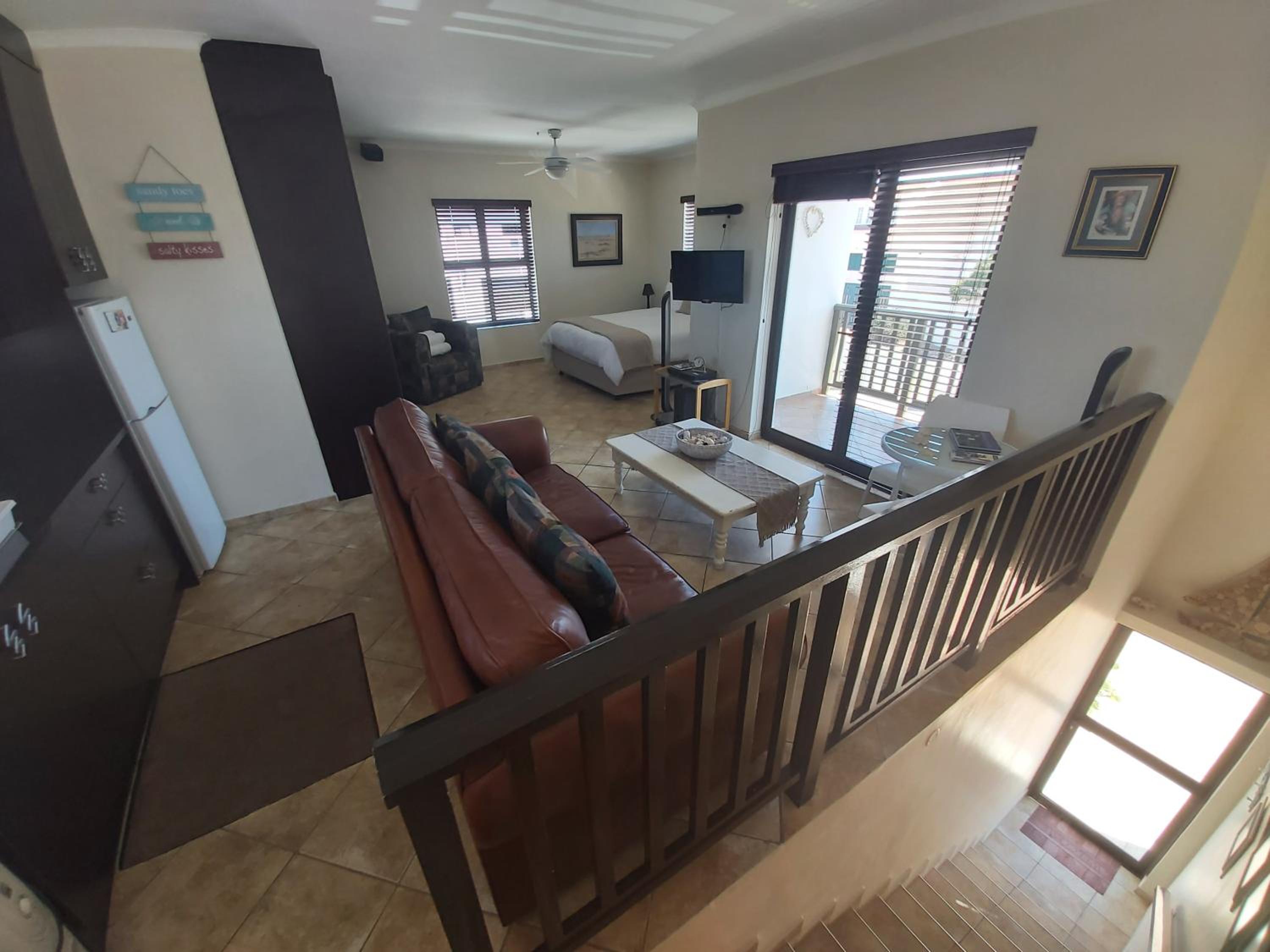 Beachway on Golden Mile