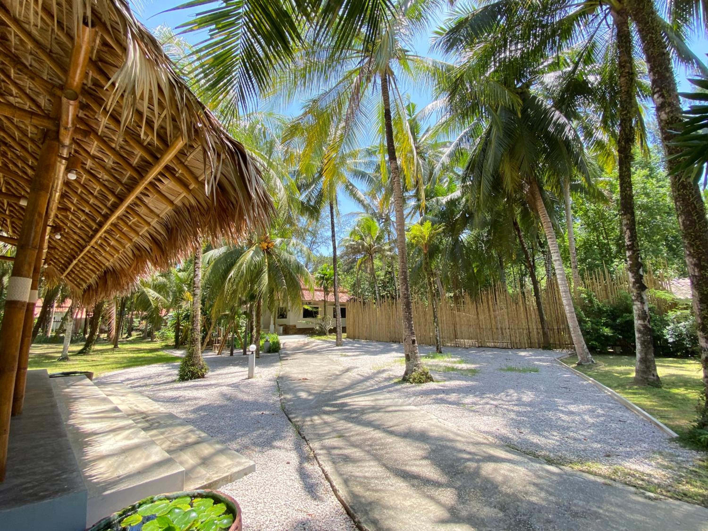 Pakmeng Resort