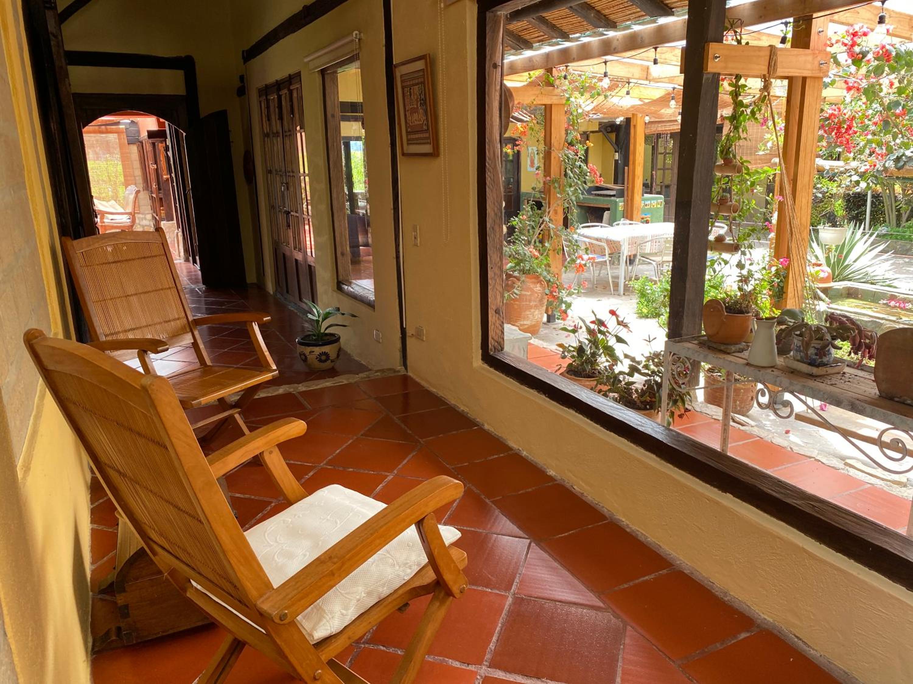 Chalet Campestre Casa Azul, 5 minutos de Tibasosa, paseos por nuestros Pueblitos