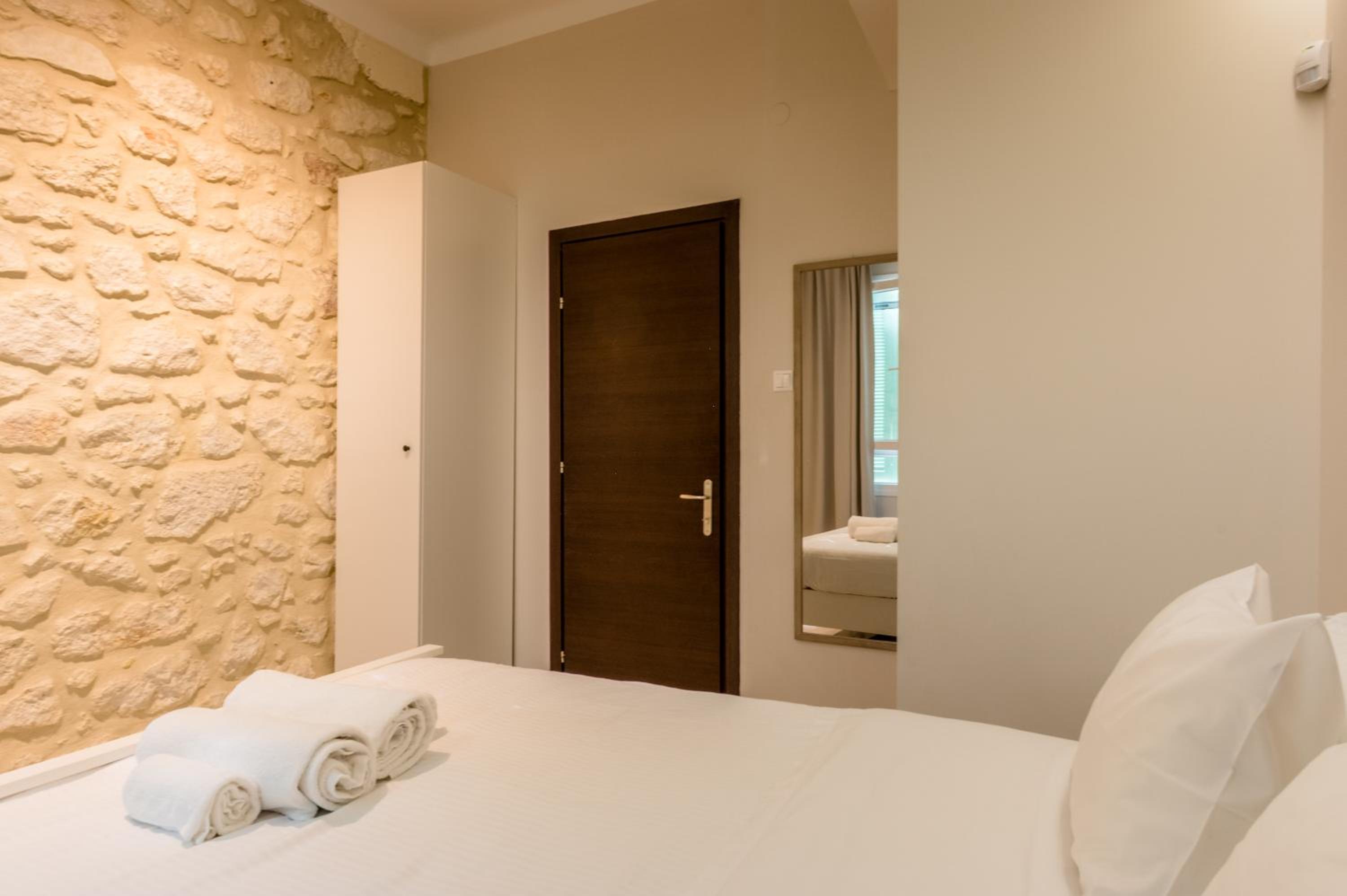 The Central Boutique Apartments photo 4